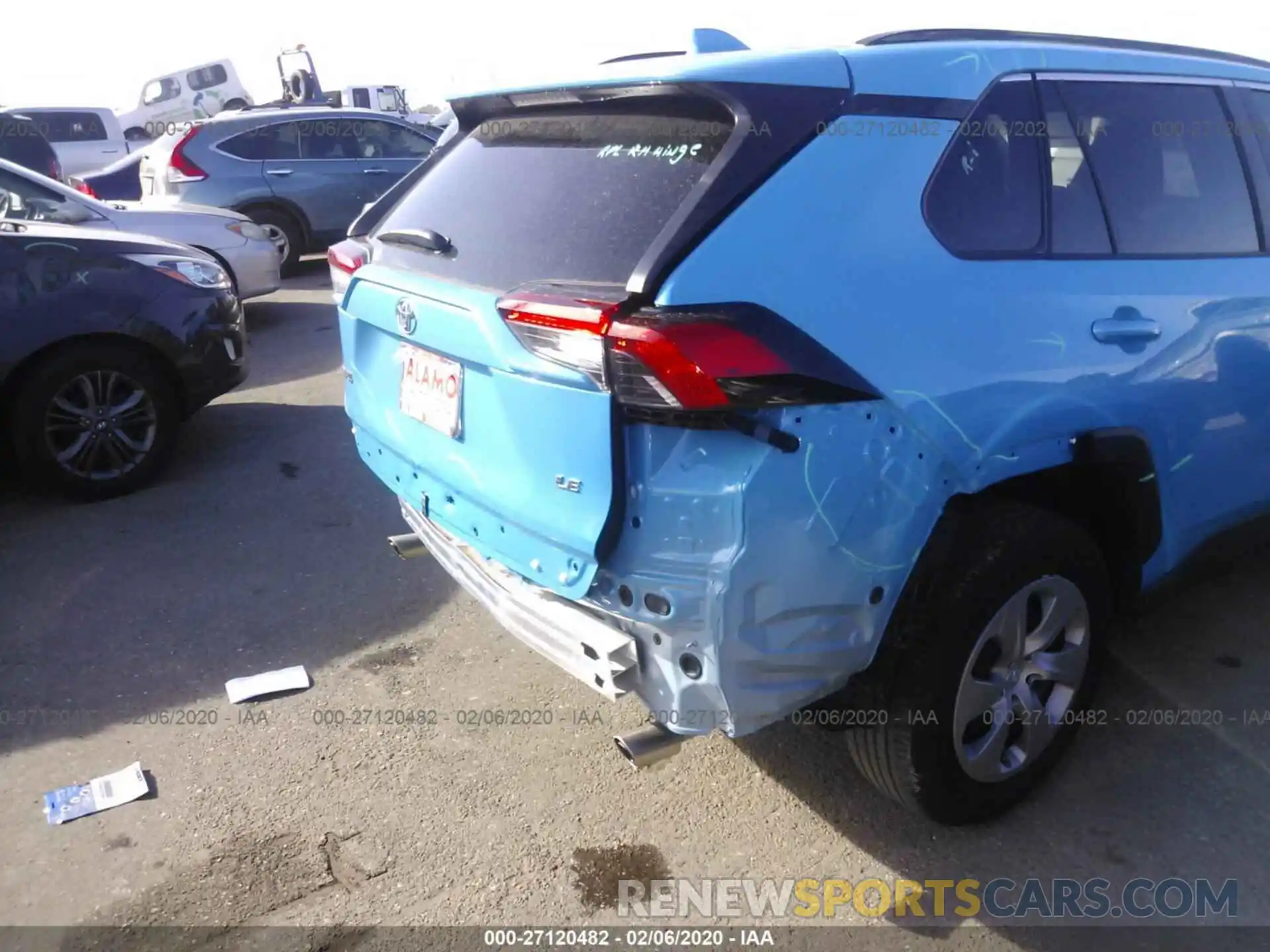 6 Photograph of a damaged car 2T3H1RFV9KC029374 TOYOTA RAV4 2019