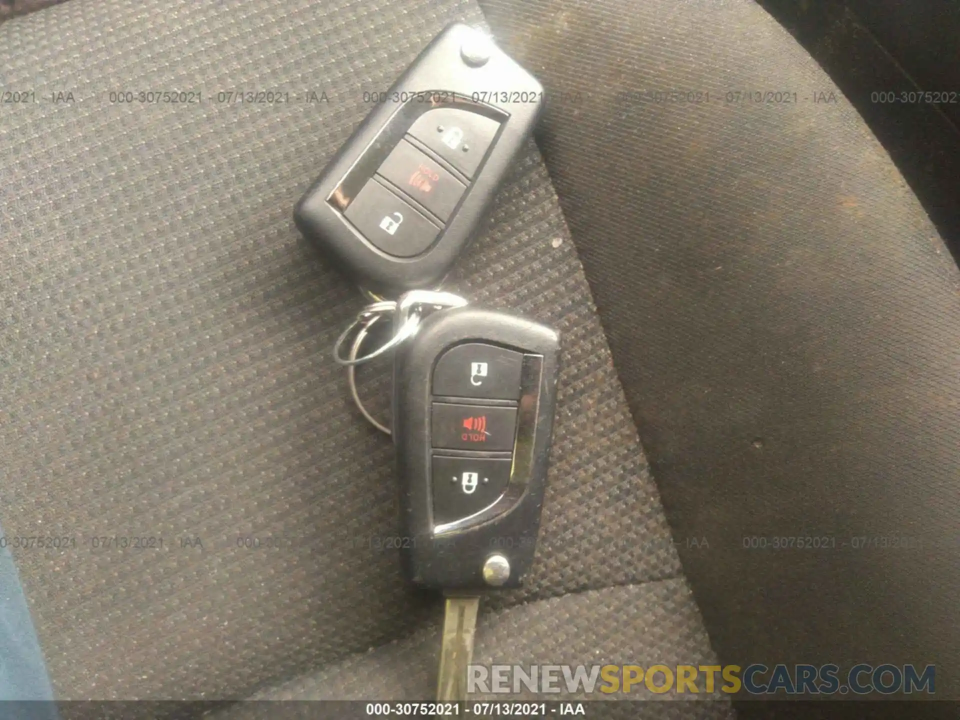 11 Фотография поврежденного автомобиля 2T3H1RFV9KC029441 TOYOTA RAV4 2019