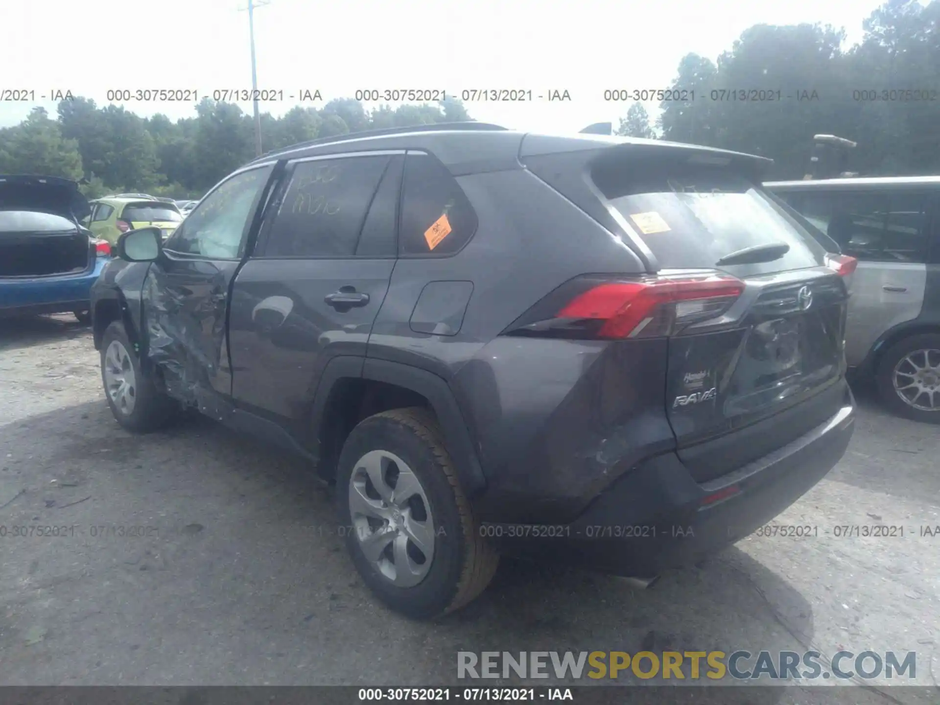 3 Photograph of a damaged car 2T3H1RFV9KC029441 TOYOTA RAV4 2019