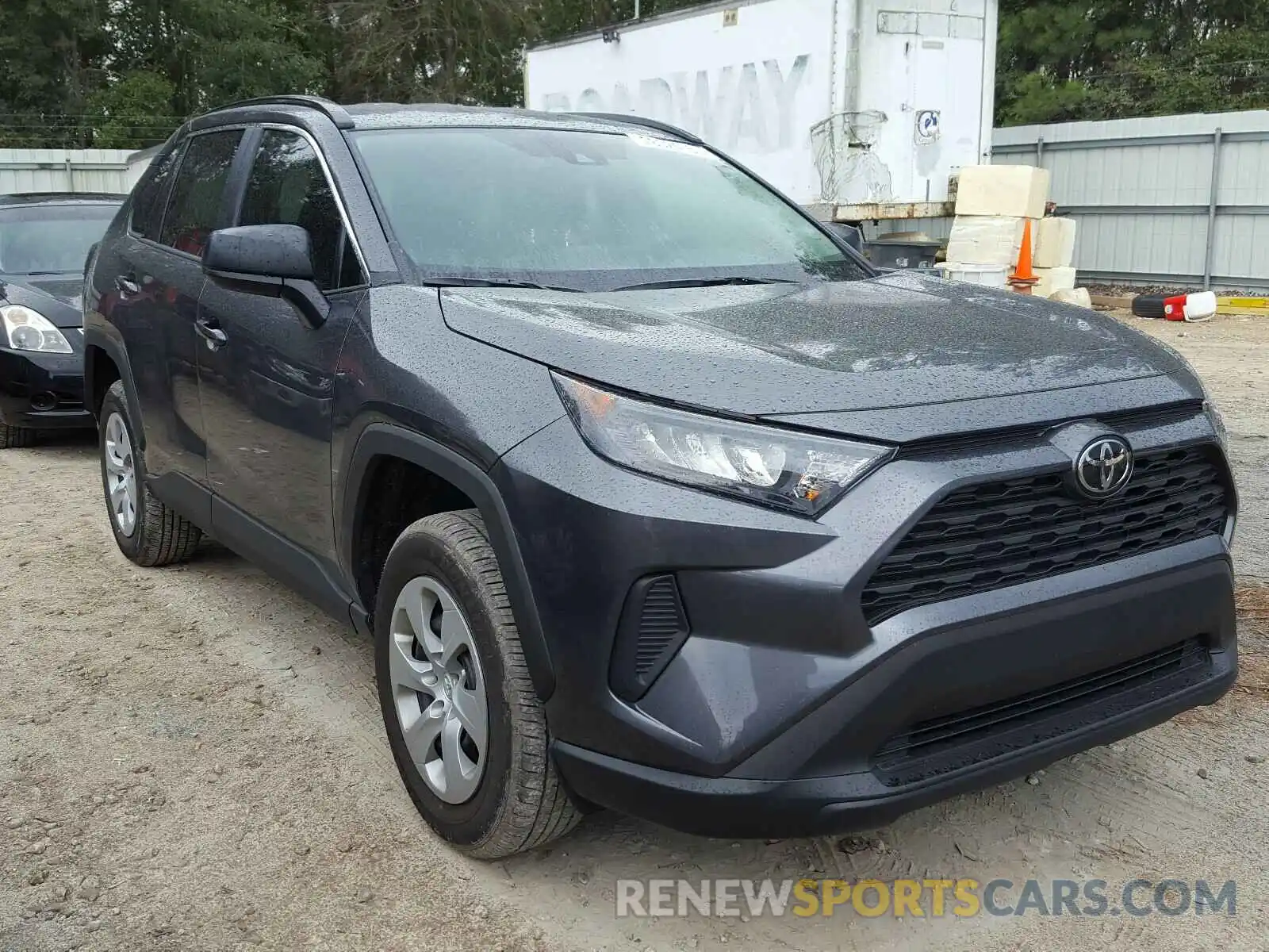 1 Photograph of a damaged car 2T3H1RFV9KC032548 TOYOTA RAV4 2019