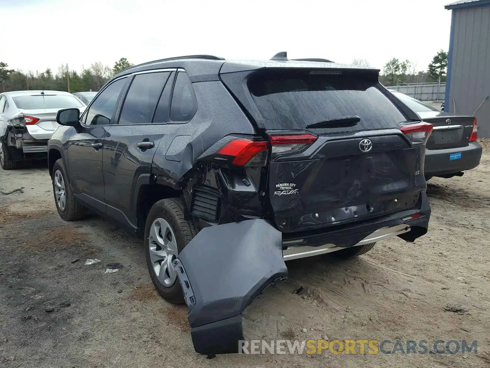 3 Photograph of a damaged car 2T3H1RFV9KC032548 TOYOTA RAV4 2019