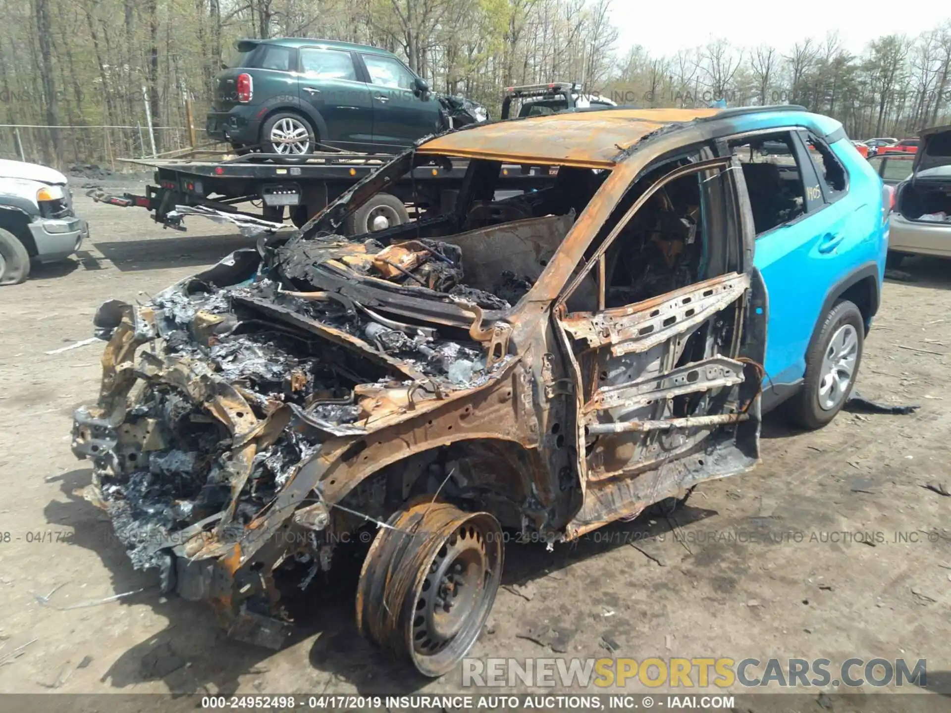 2 Фотография поврежденного автомобиля 2T3H1RFV9KW004182 TOYOTA RAV4 2019