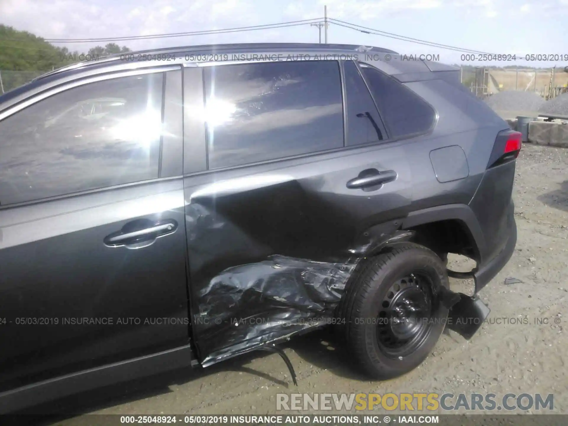 6 Photograph of a damaged car 2T3H1RFV9KW006787 TOYOTA RAV4 2019