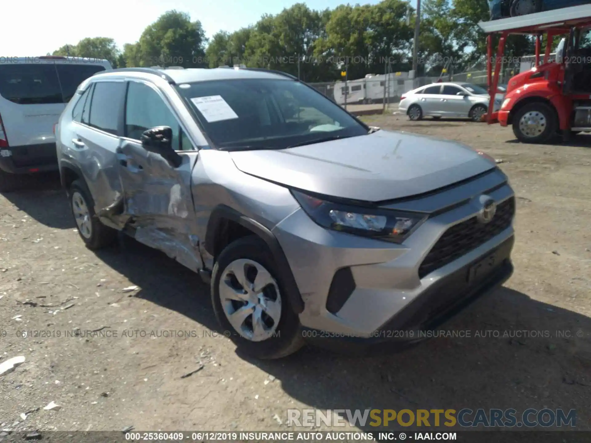 1 Фотография поврежденного автомобиля 2T3H1RFV9KW007339 TOYOTA RAV4 2019