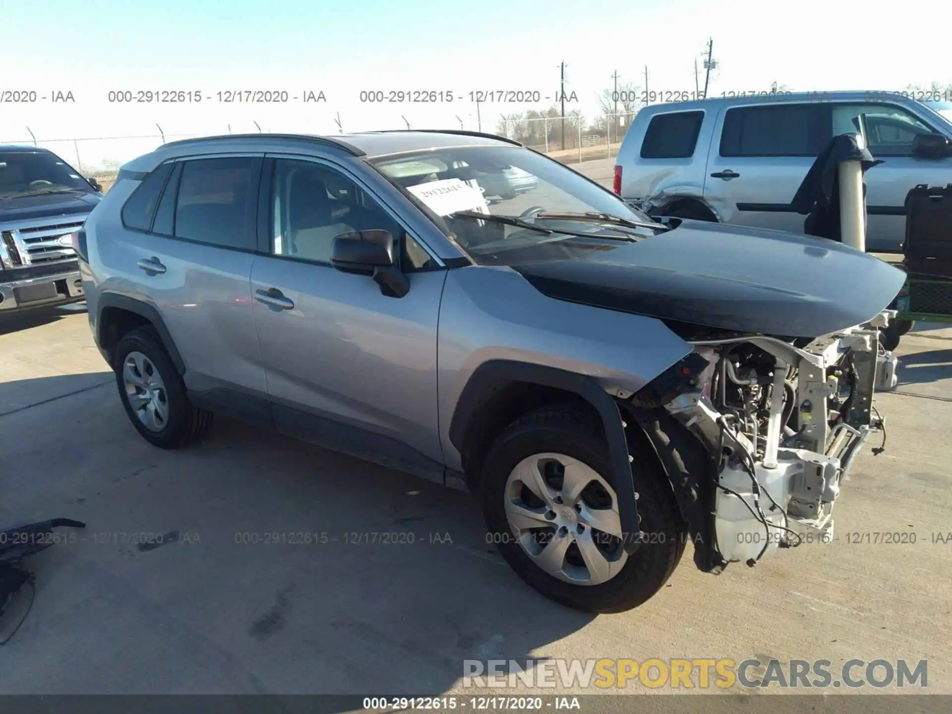 1 Фотография поврежденного автомобиля 2T3H1RFV9KW007910 TOYOTA RAV4 2019