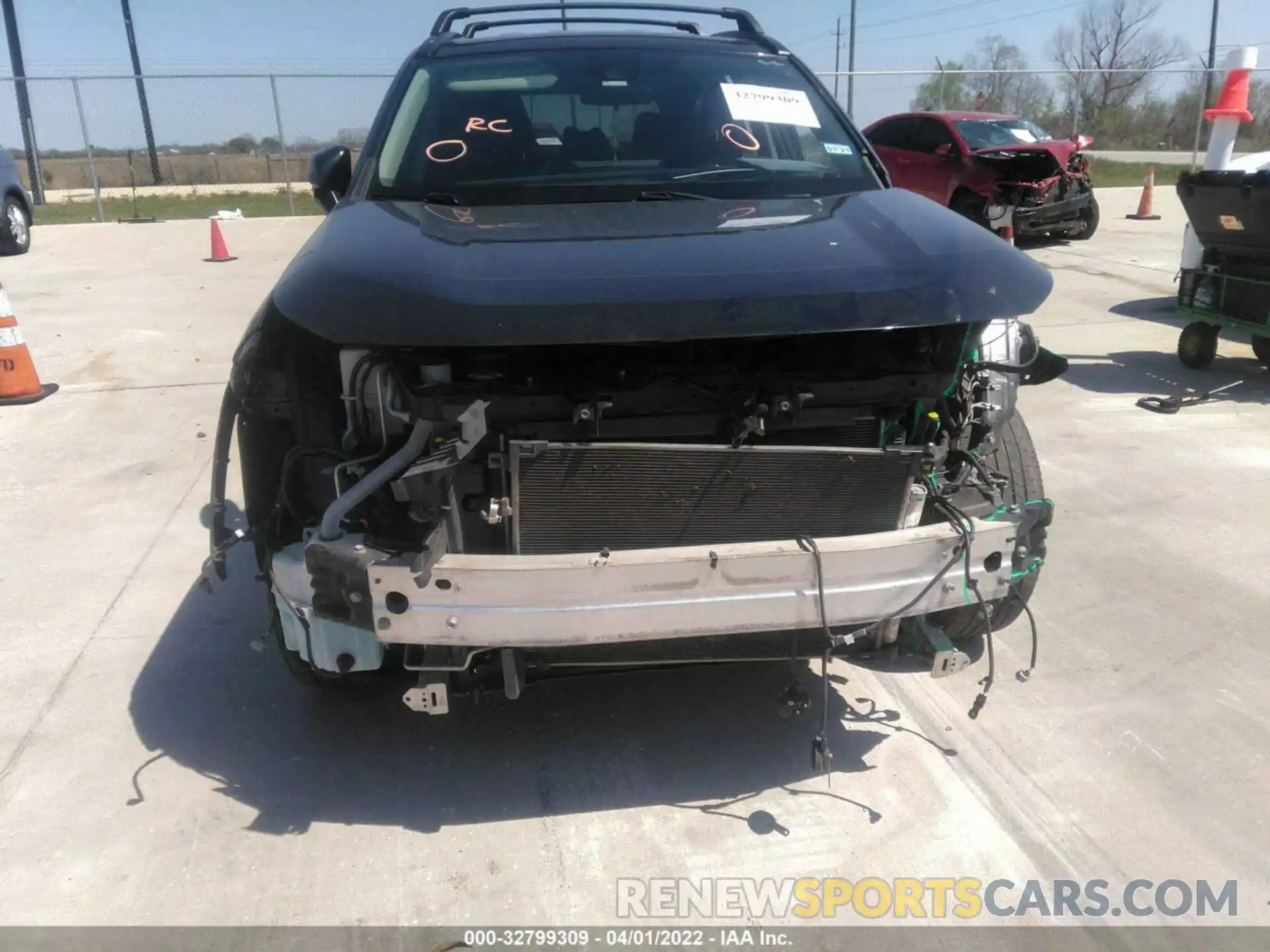 6 Photograph of a damaged car 2T3H1RFV9KW016669 TOYOTA RAV4 2019