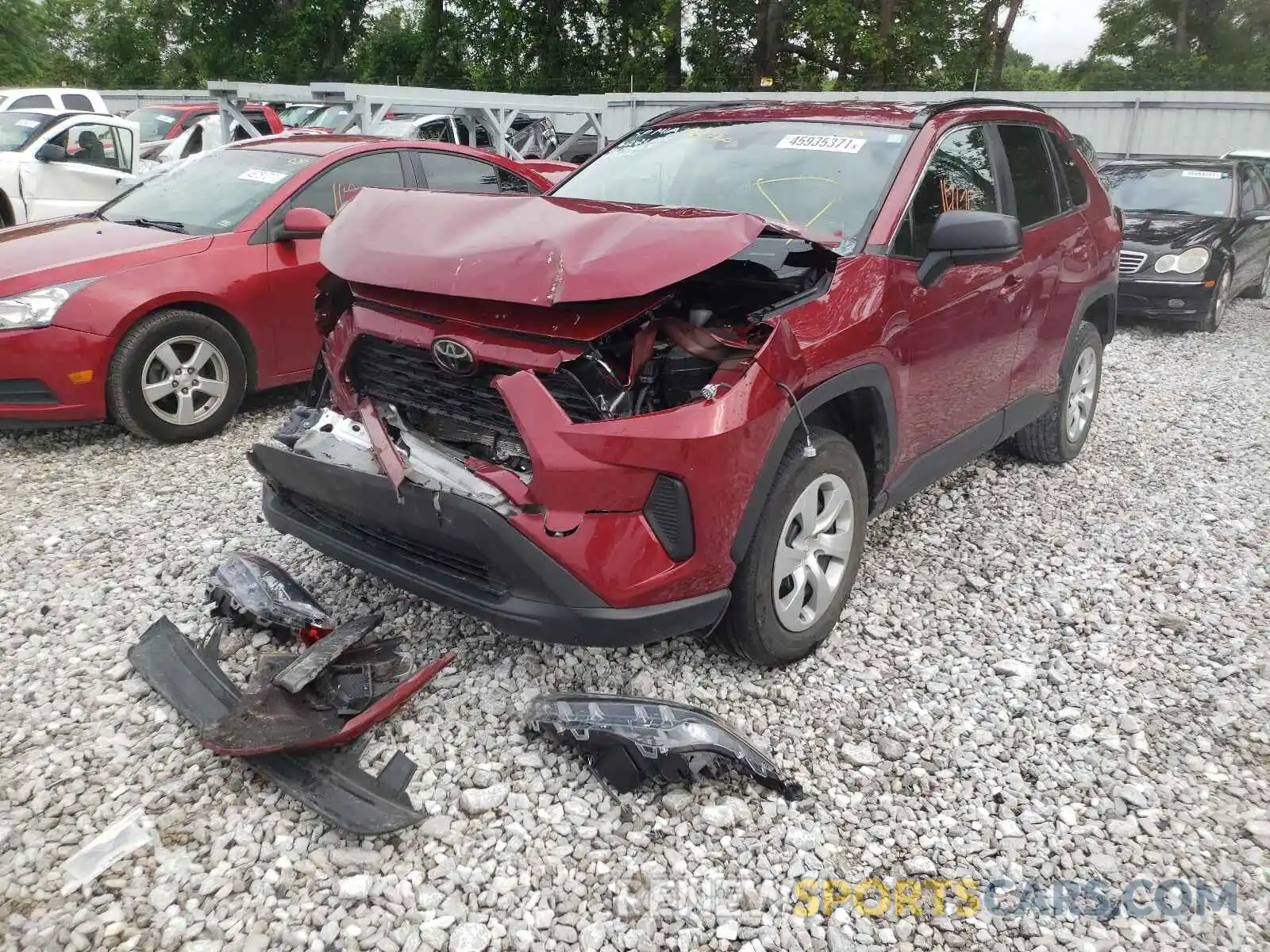 2 Фотография поврежденного автомобиля 2T3H1RFV9KW018874 TOYOTA RAV4 2019