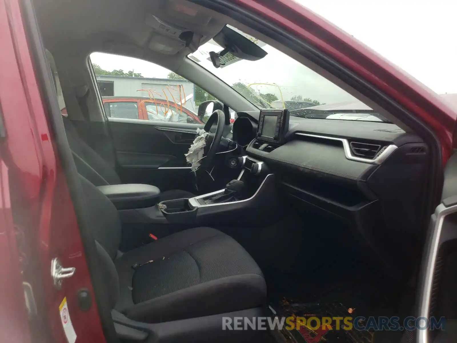 5 Photograph of a damaged car 2T3H1RFV9KW018874 TOYOTA RAV4 2019