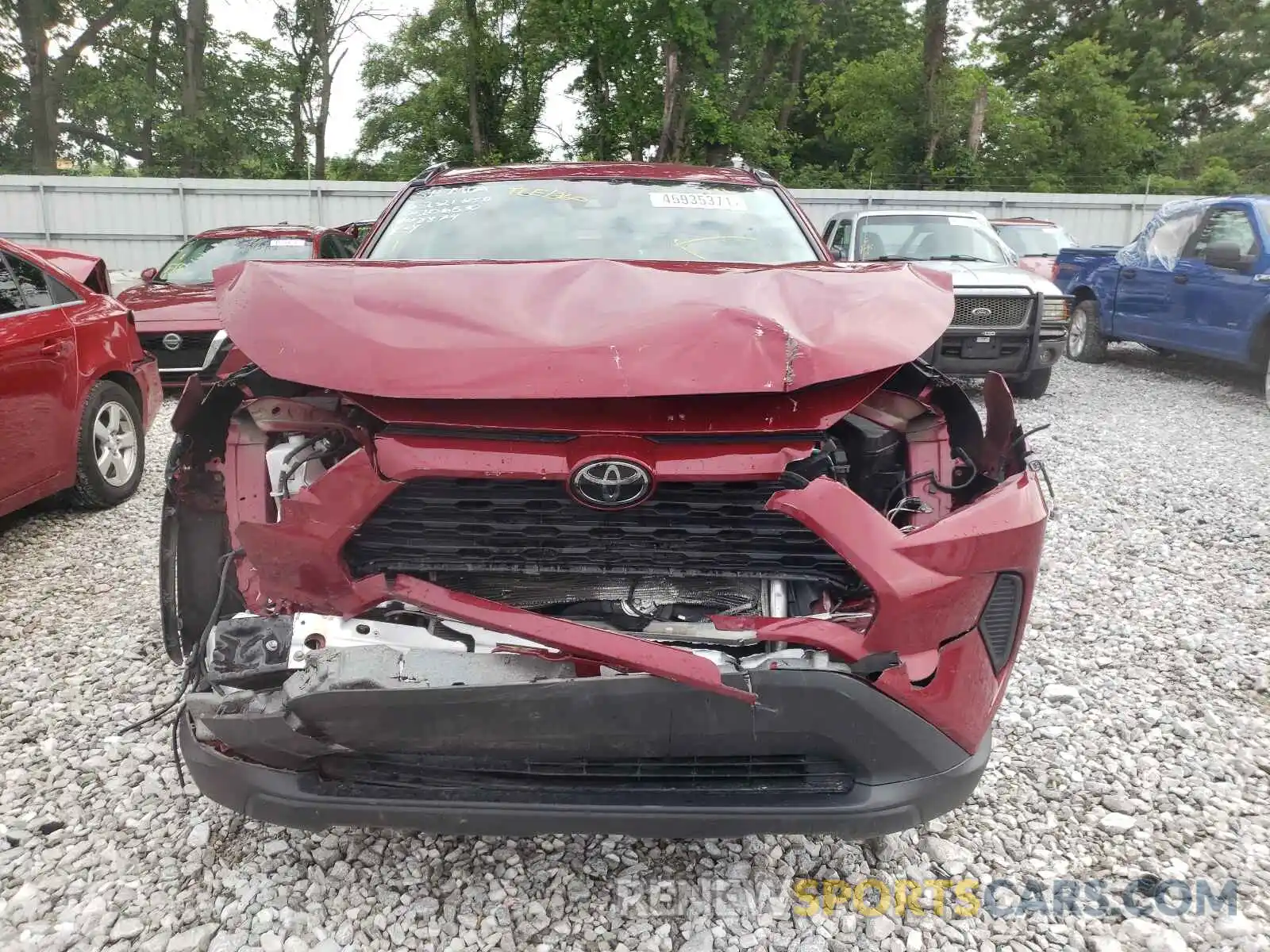 9 Photograph of a damaged car 2T3H1RFV9KW018874 TOYOTA RAV4 2019