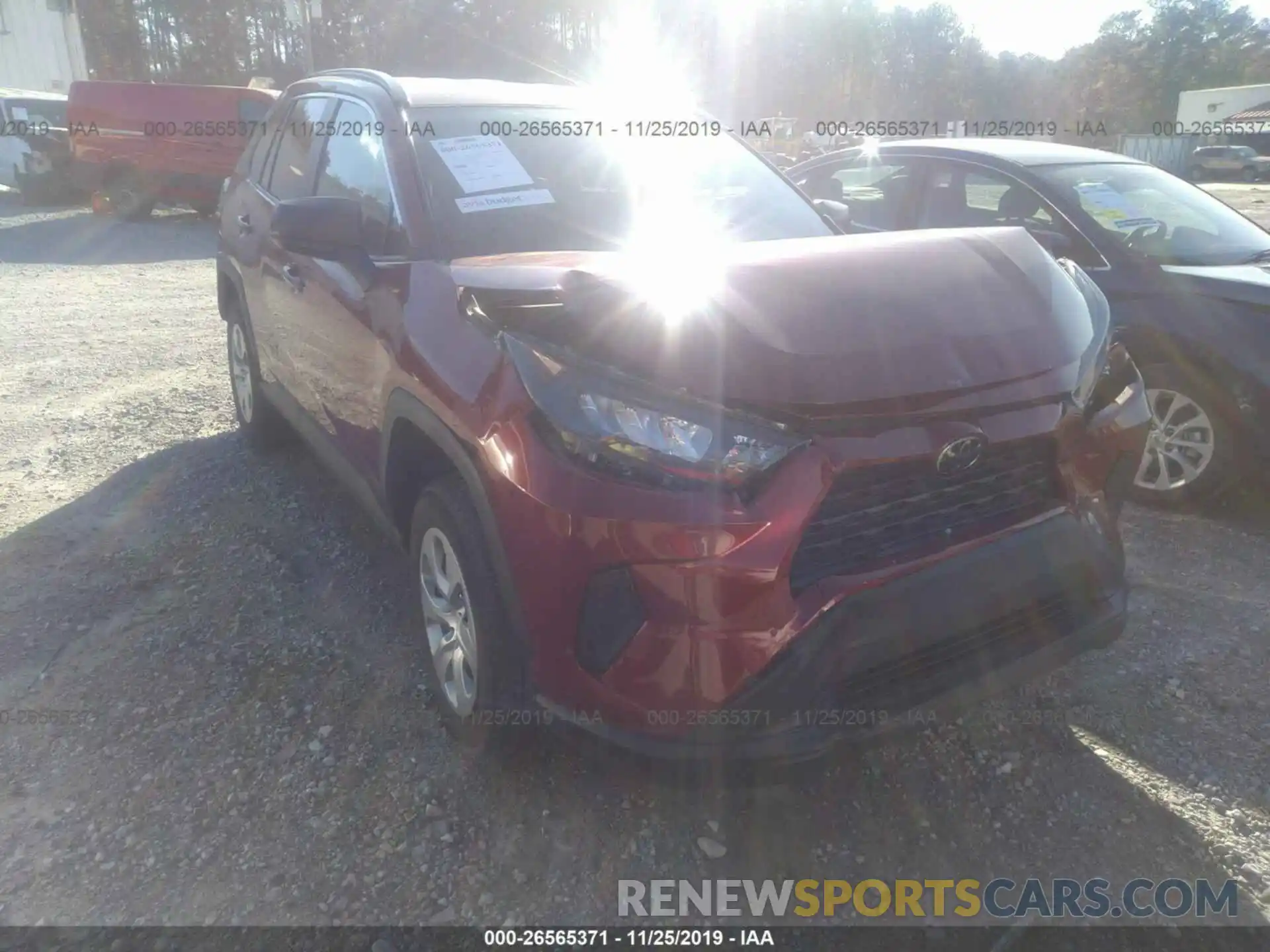 1 Фотография поврежденного автомобиля 2T3H1RFV9KW021063 TOYOTA RAV4 2019