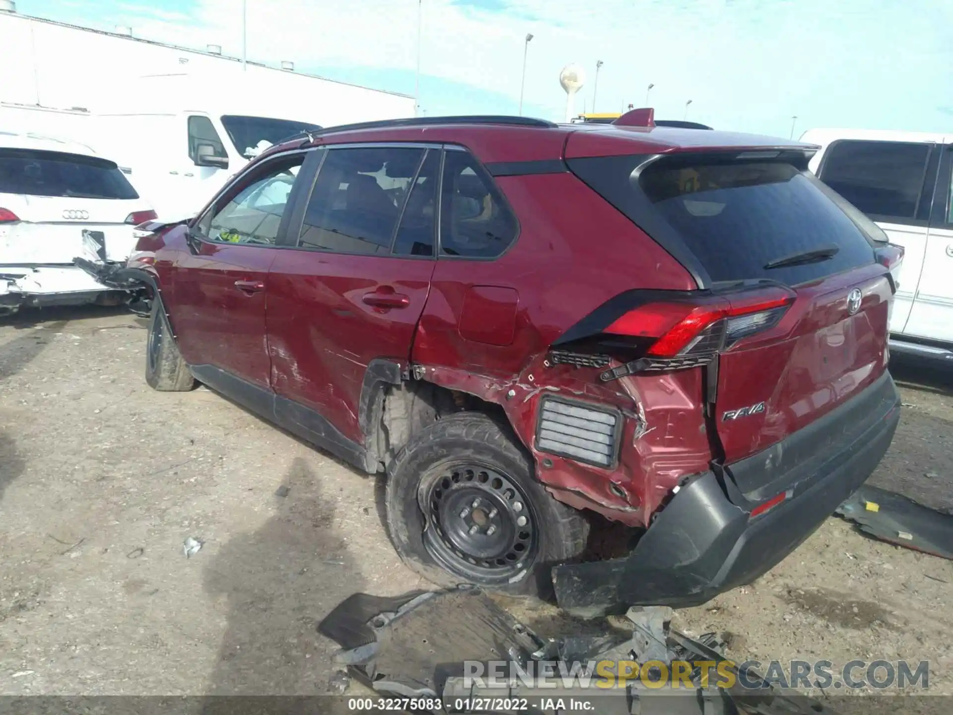 3 Фотография поврежденного автомобиля 2T3H1RFV9KW021354 TOYOTA RAV4 2019