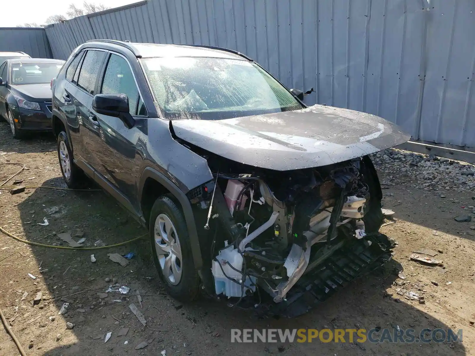 1 Photograph of a damaged car 2T3H1RFV9KW024903 TOYOTA RAV4 2019