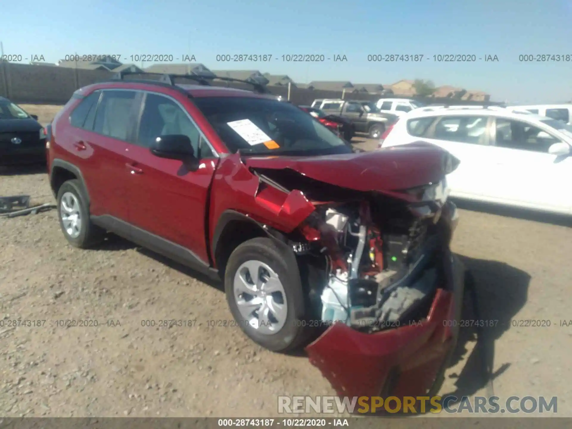 1 Photograph of a damaged car 2T3H1RFV9KW029728 TOYOTA RAV4 2019