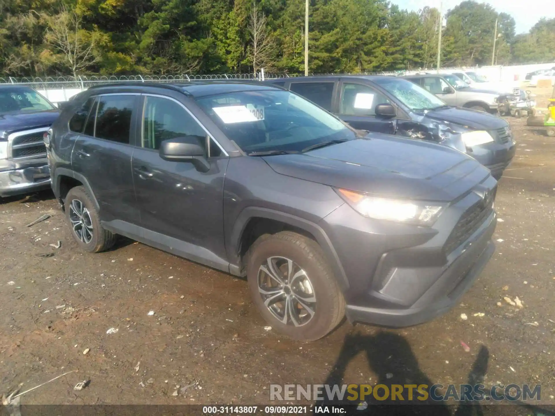 1 Фотография поврежденного автомобиля 2T3H1RFV9KW030880 TOYOTA RAV4 2019