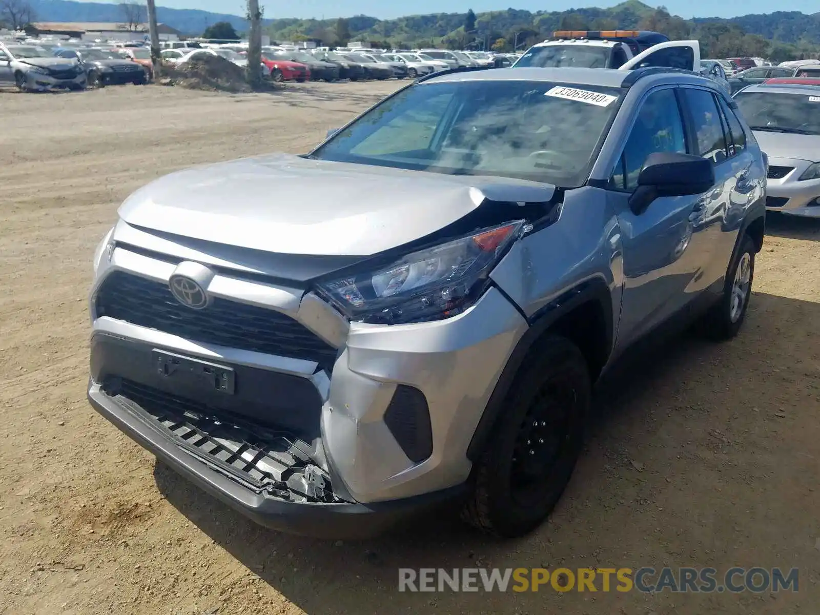 2 Фотография поврежденного автомобиля 2T3H1RFV9KW032046 TOYOTA RAV4 2019