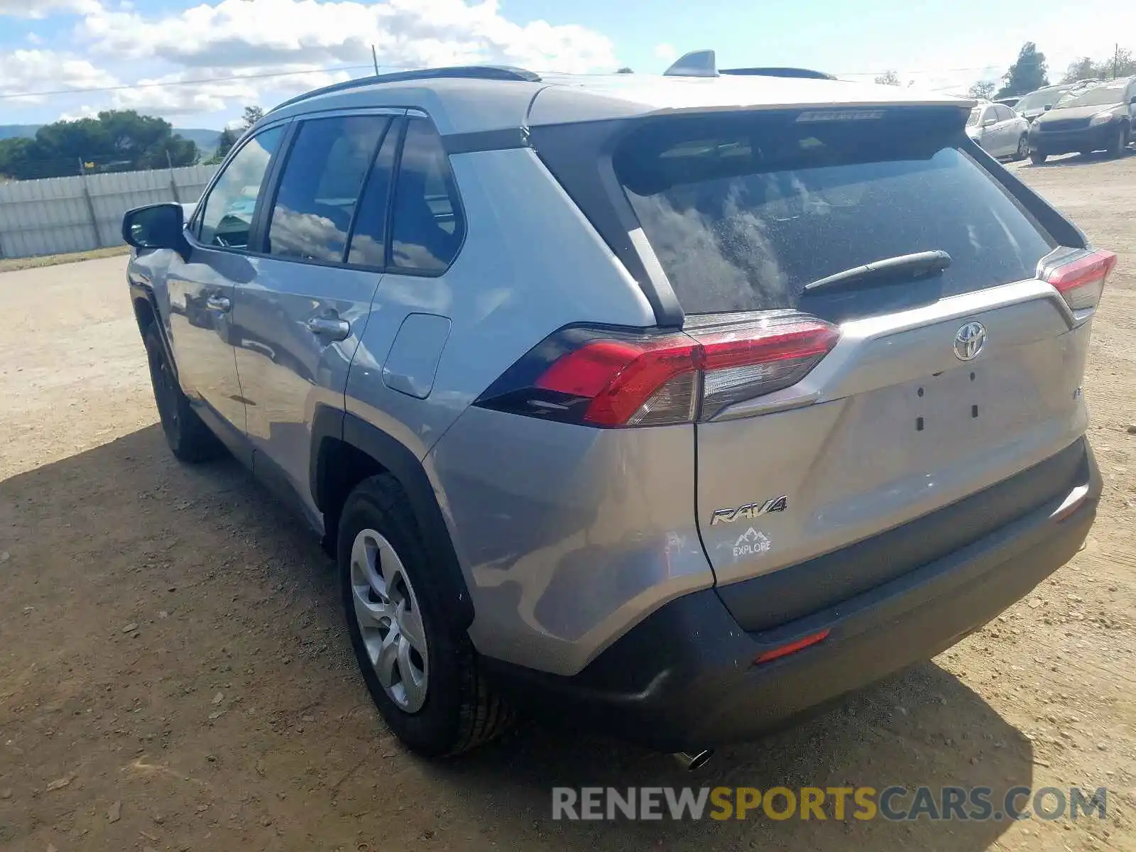 3 Photograph of a damaged car 2T3H1RFV9KW032046 TOYOTA RAV4 2019