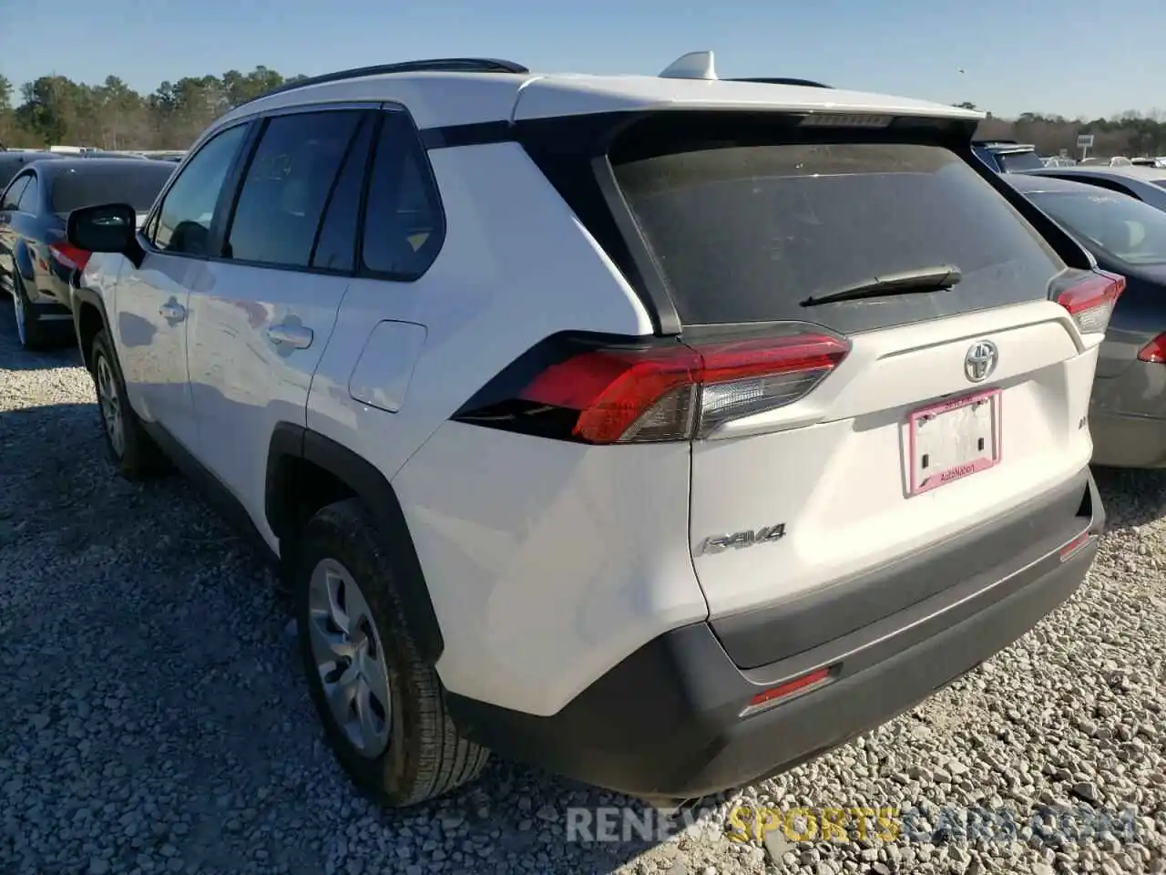 3 Photograph of a damaged car 2T3H1RFV9KW036260 TOYOTA RAV4 2019