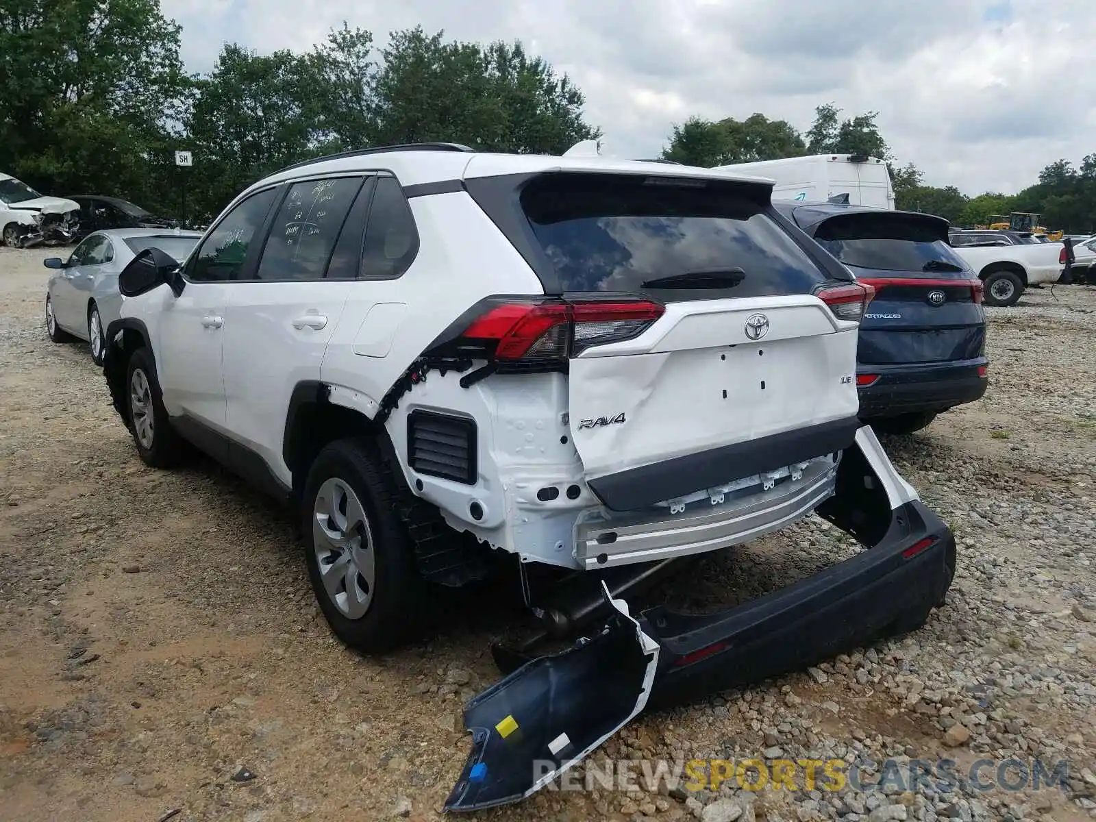 3 Фотография поврежденного автомобиля 2T3H1RFV9KW042253 TOYOTA RAV4 2019