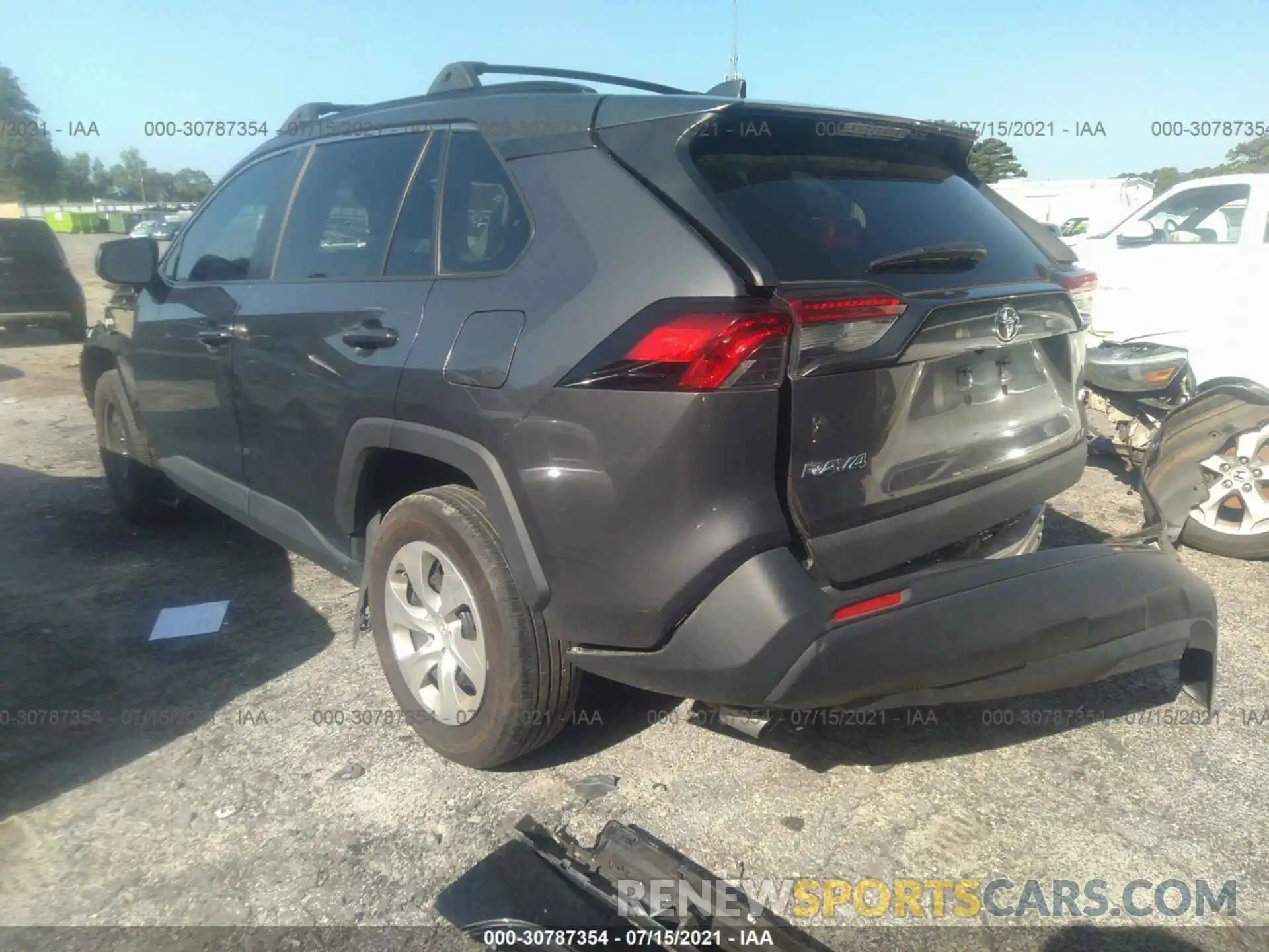 3 Photograph of a damaged car 2T3H1RFV9KW045055 TOYOTA RAV4 2019