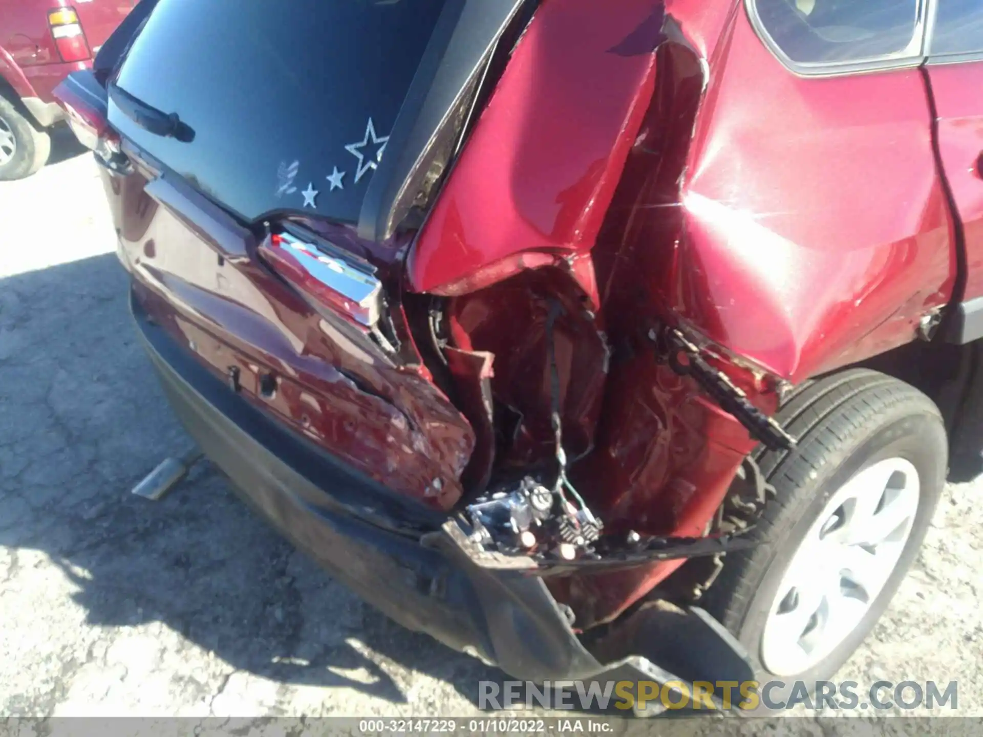 6 Photograph of a damaged car 2T3H1RFV9KW045251 TOYOTA RAV4 2019