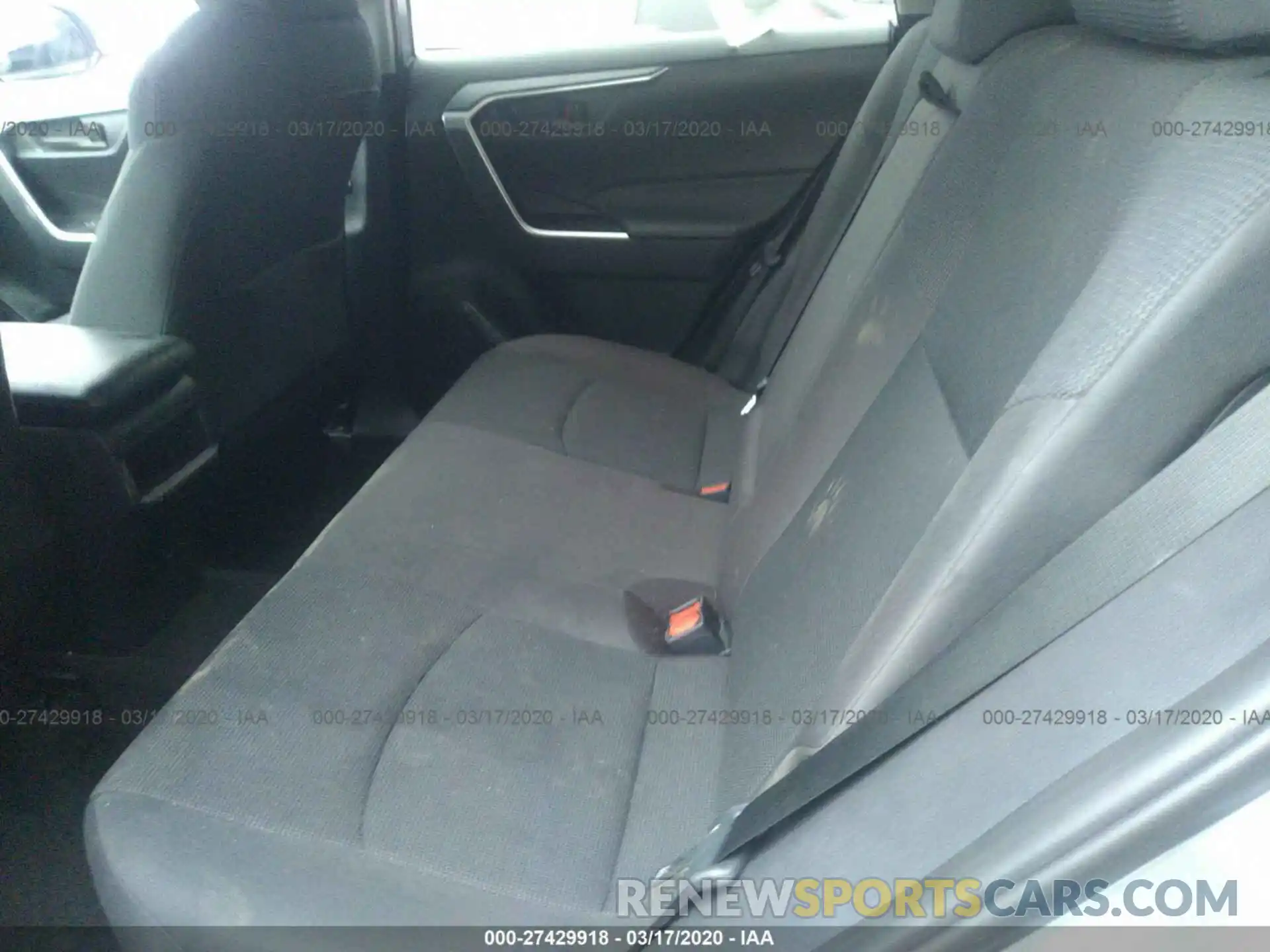 8 Photograph of a damaged car 2T3H1RFV9KW045900 TOYOTA RAV4 2019