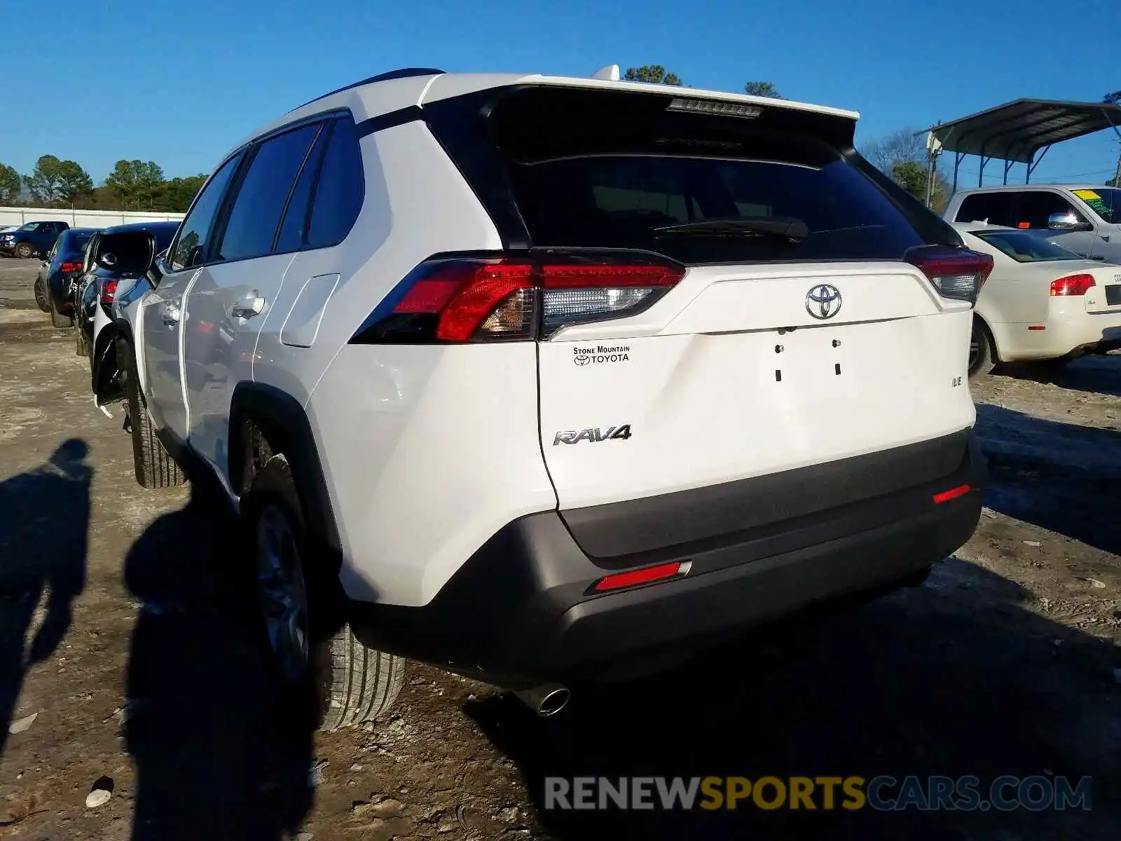 3 Photograph of a damaged car 2T3H1RFV9KW048845 TOYOTA RAV4 2019