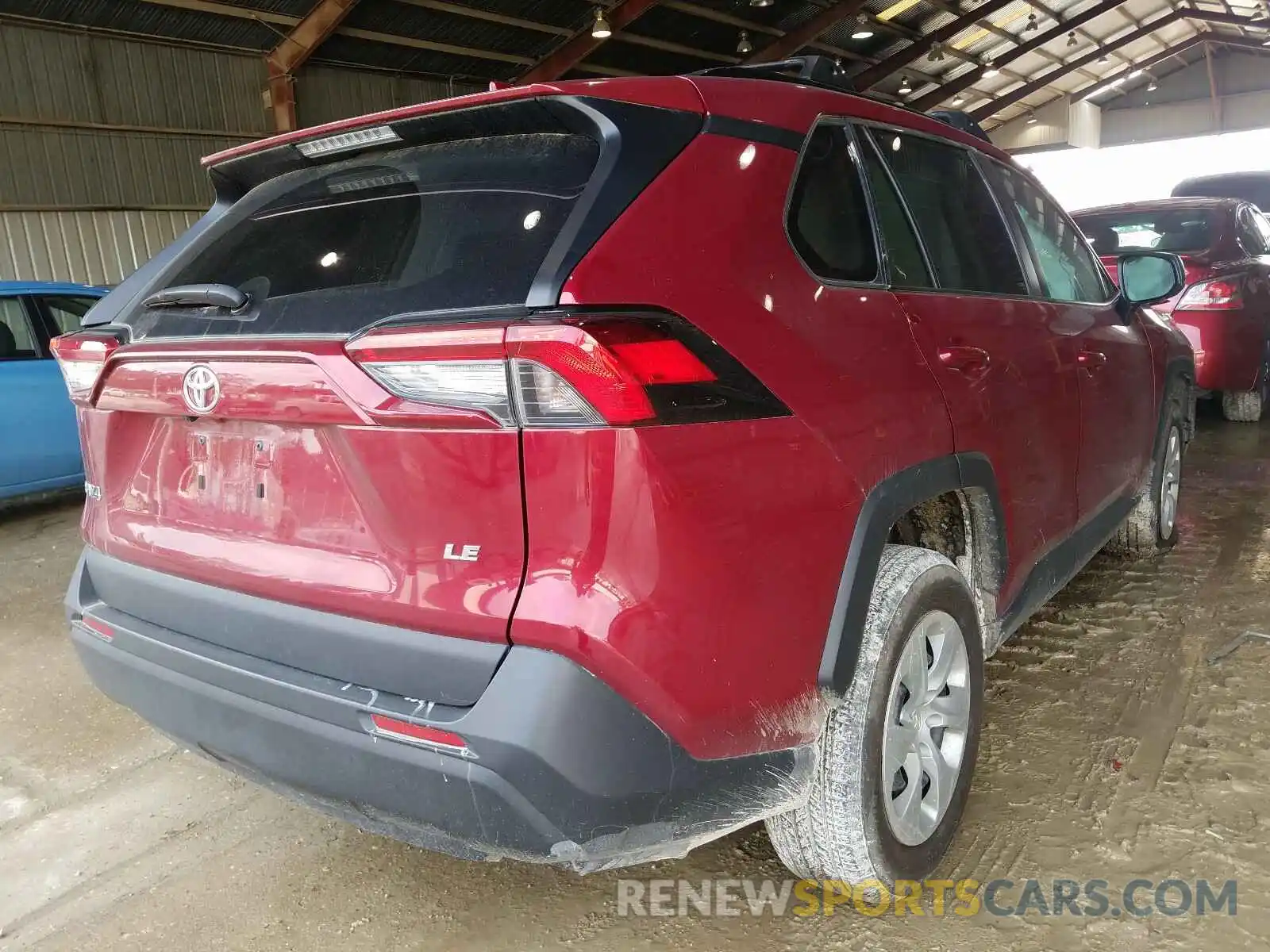 4 Photograph of a damaged car 2T3H1RFV9KW050577 TOYOTA RAV4 2019