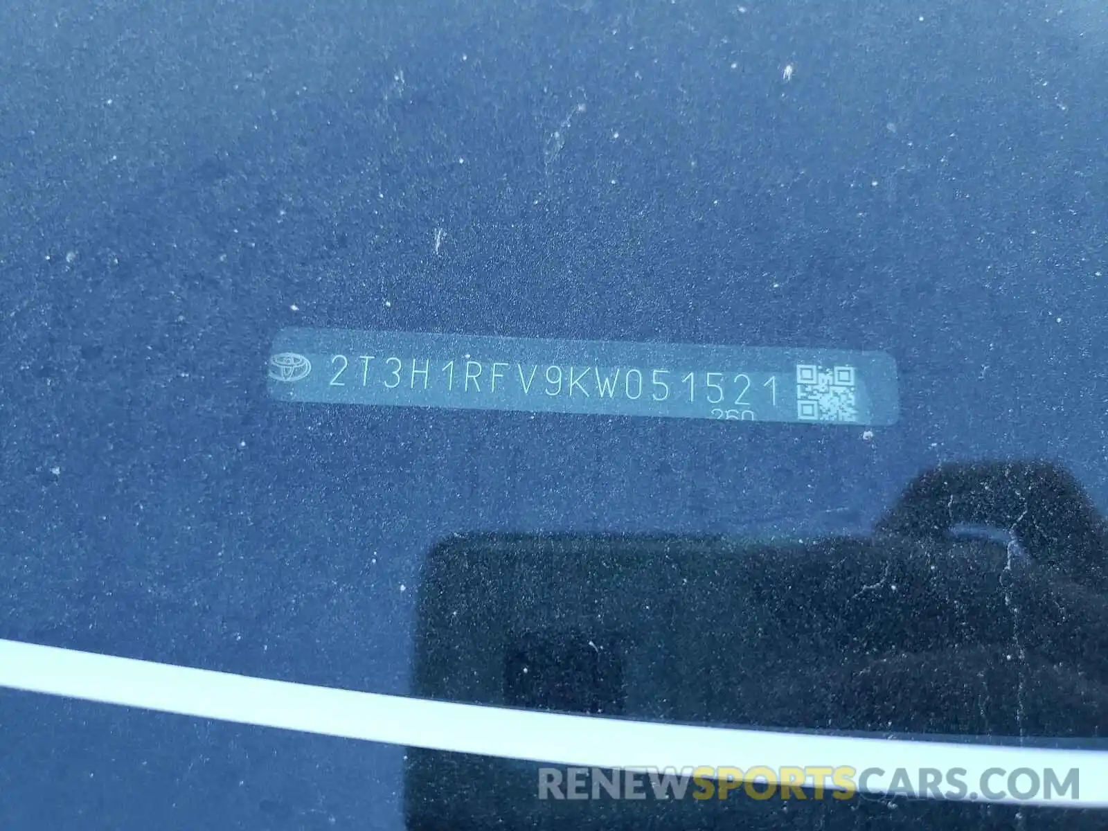10 Photograph of a damaged car 2T3H1RFV9KW051521 TOYOTA RAV4 2019