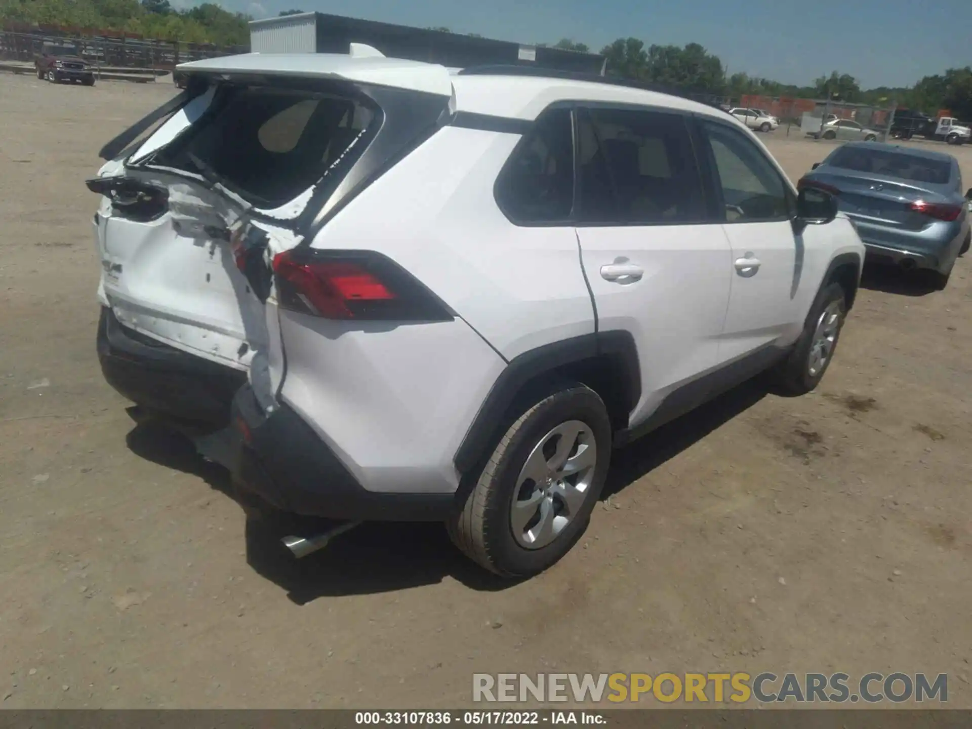 4 Photograph of a damaged car 2T3H1RFV9KW056055 TOYOTA RAV4 2019