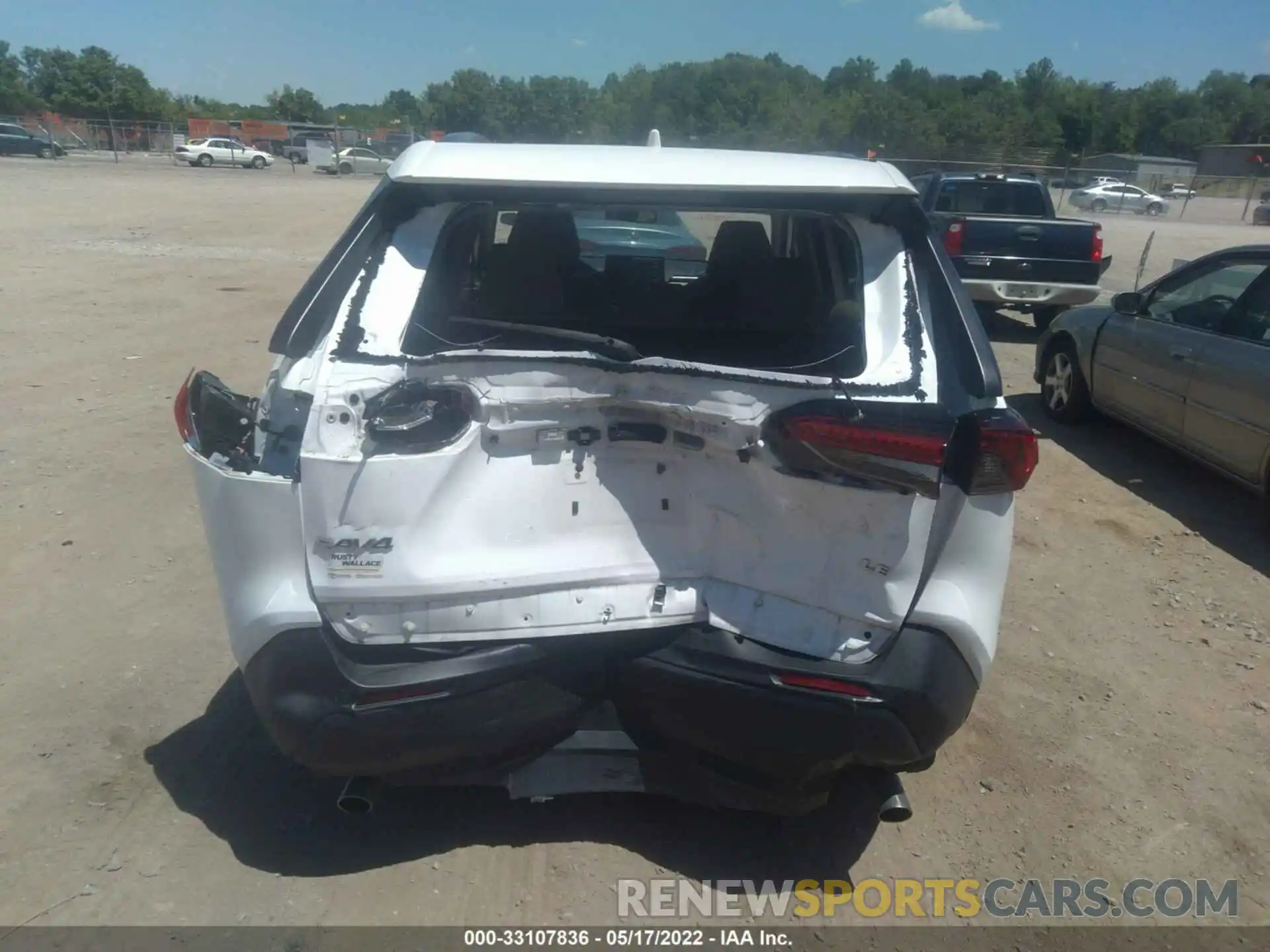 6 Photograph of a damaged car 2T3H1RFV9KW056055 TOYOTA RAV4 2019