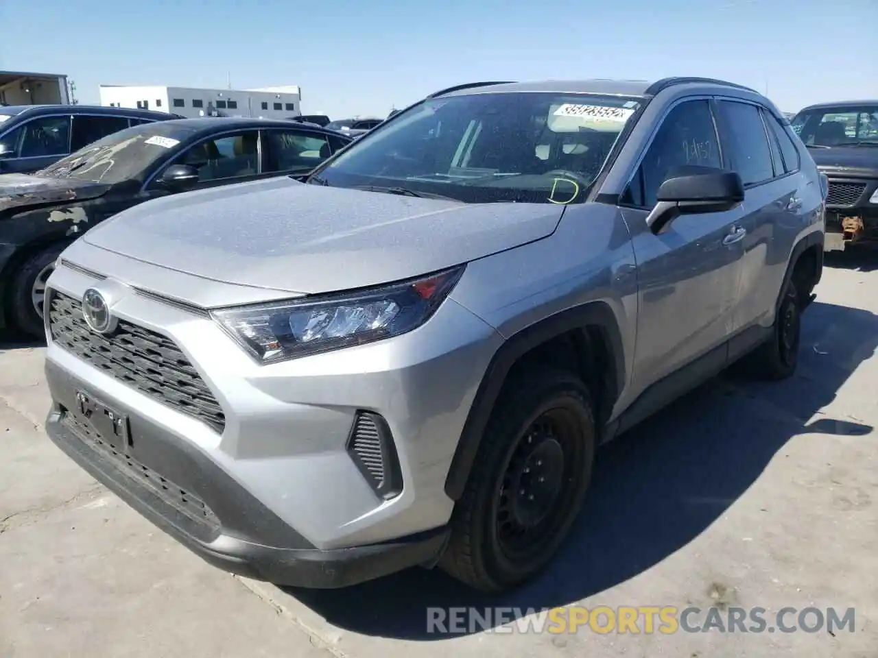 2 Фотография поврежденного автомобиля 2T3H1RFVXKC003298 TOYOTA RAV4 2019