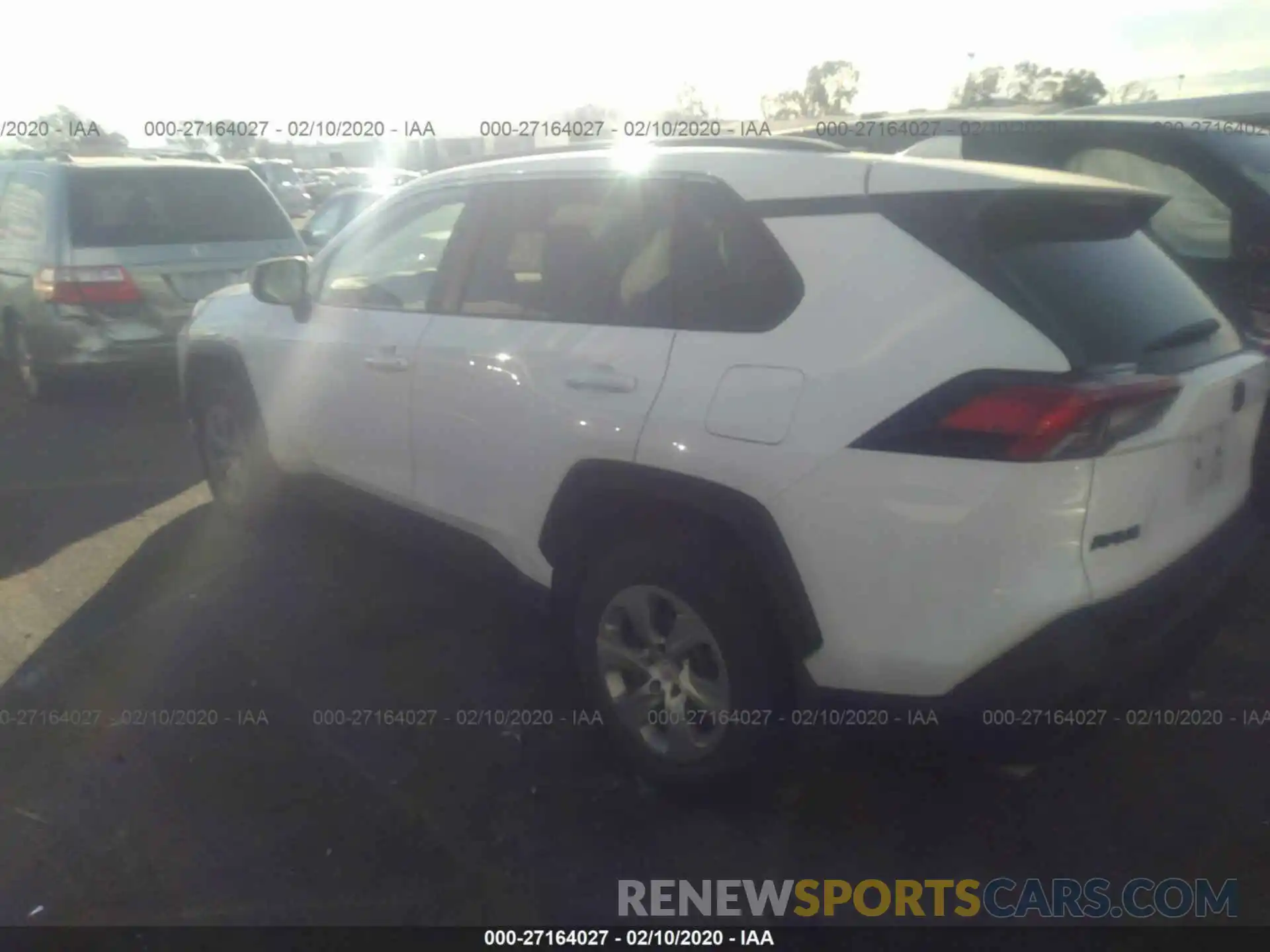 3 Photograph of a damaged car 2T3H1RFVXKC004905 TOYOTA RAV4 2019