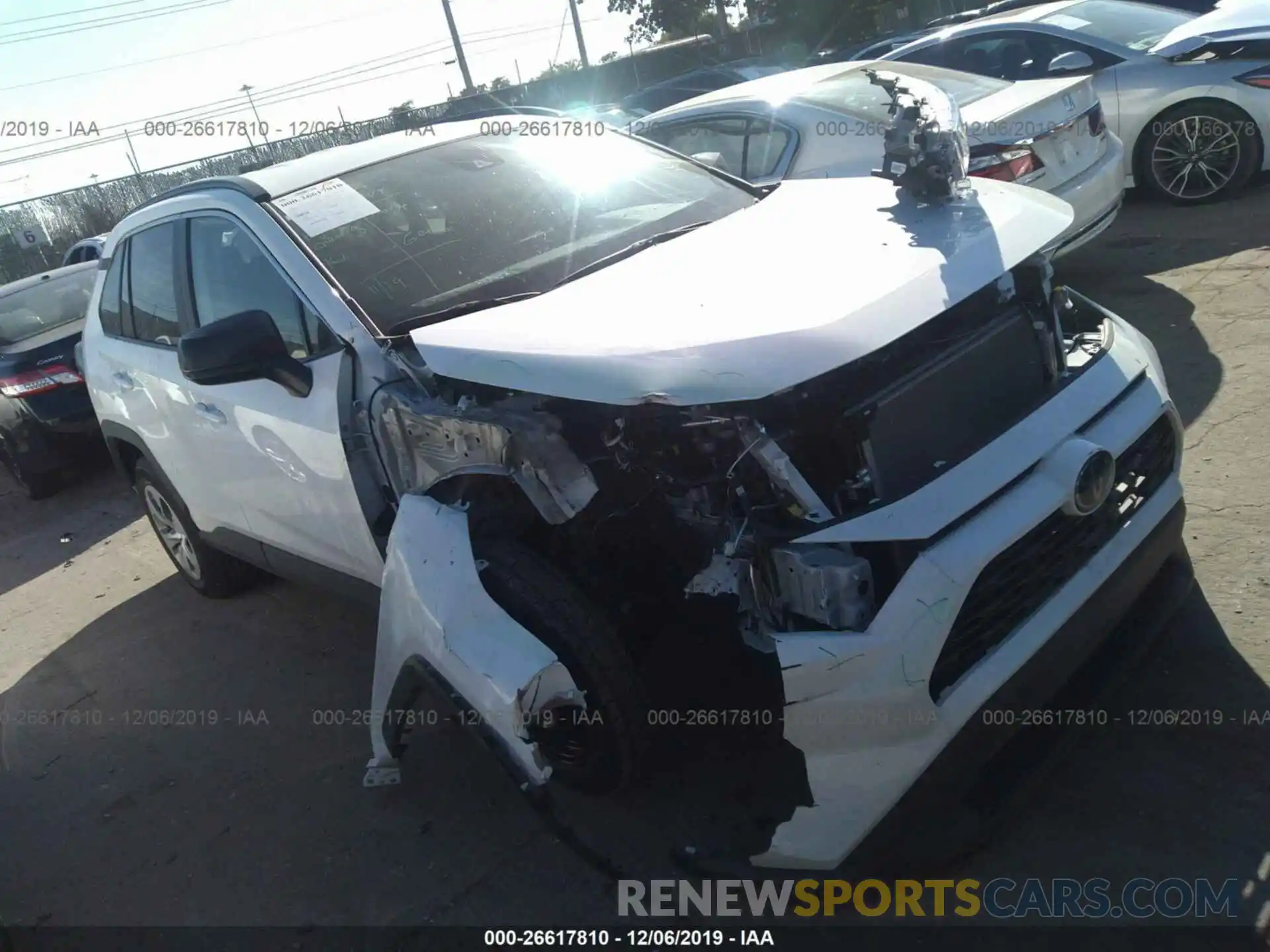 1 Photograph of a damaged car 2T3H1RFVXKC007805 TOYOTA RAV4 2019