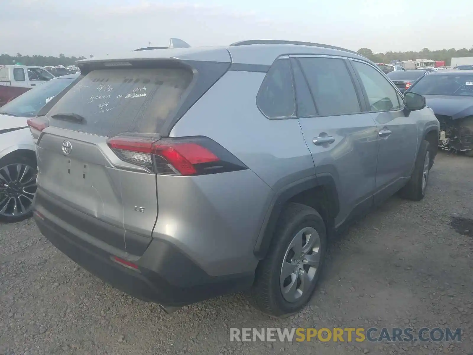 4 Photograph of a damaged car 2T3H1RFVXKC009022 TOYOTA RAV4 2019