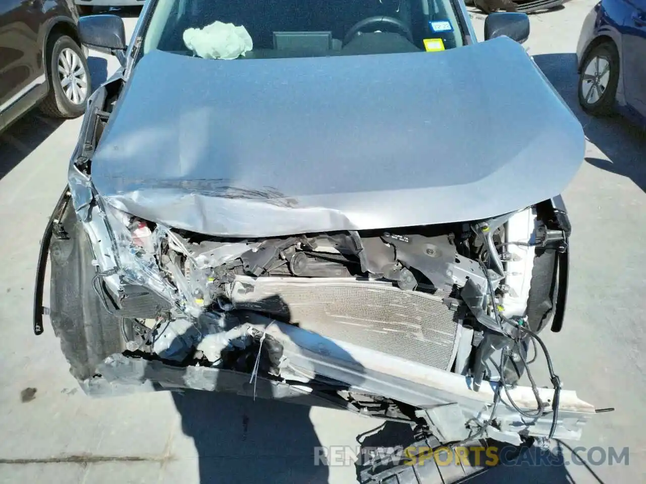 7 Photograph of a damaged car 2T3H1RFVXKC013121 TOYOTA RAV4 2019