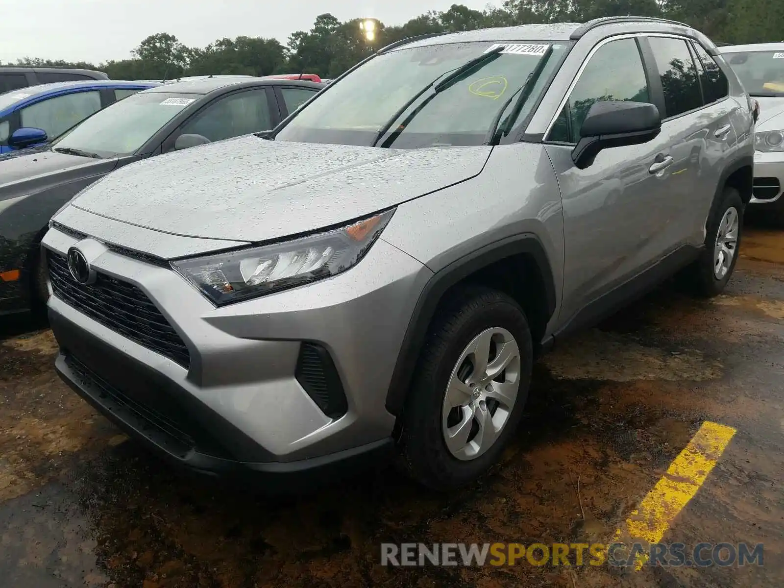 2 Photograph of a damaged car 2T3H1RFVXKC013684 TOYOTA RAV4 2019