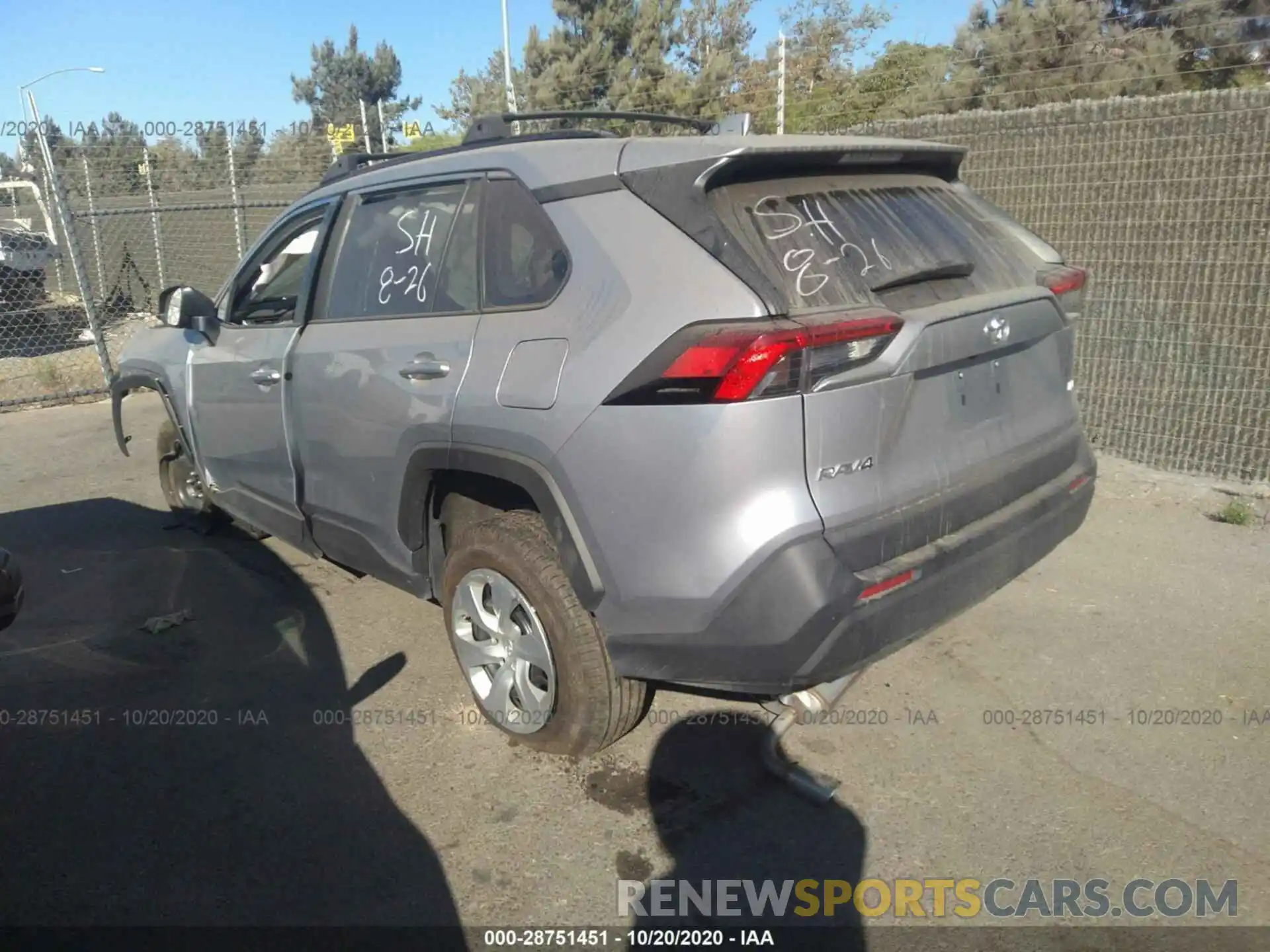 3 Фотография поврежденного автомобиля 2T3H1RFVXKC013829 TOYOTA RAV4 2019