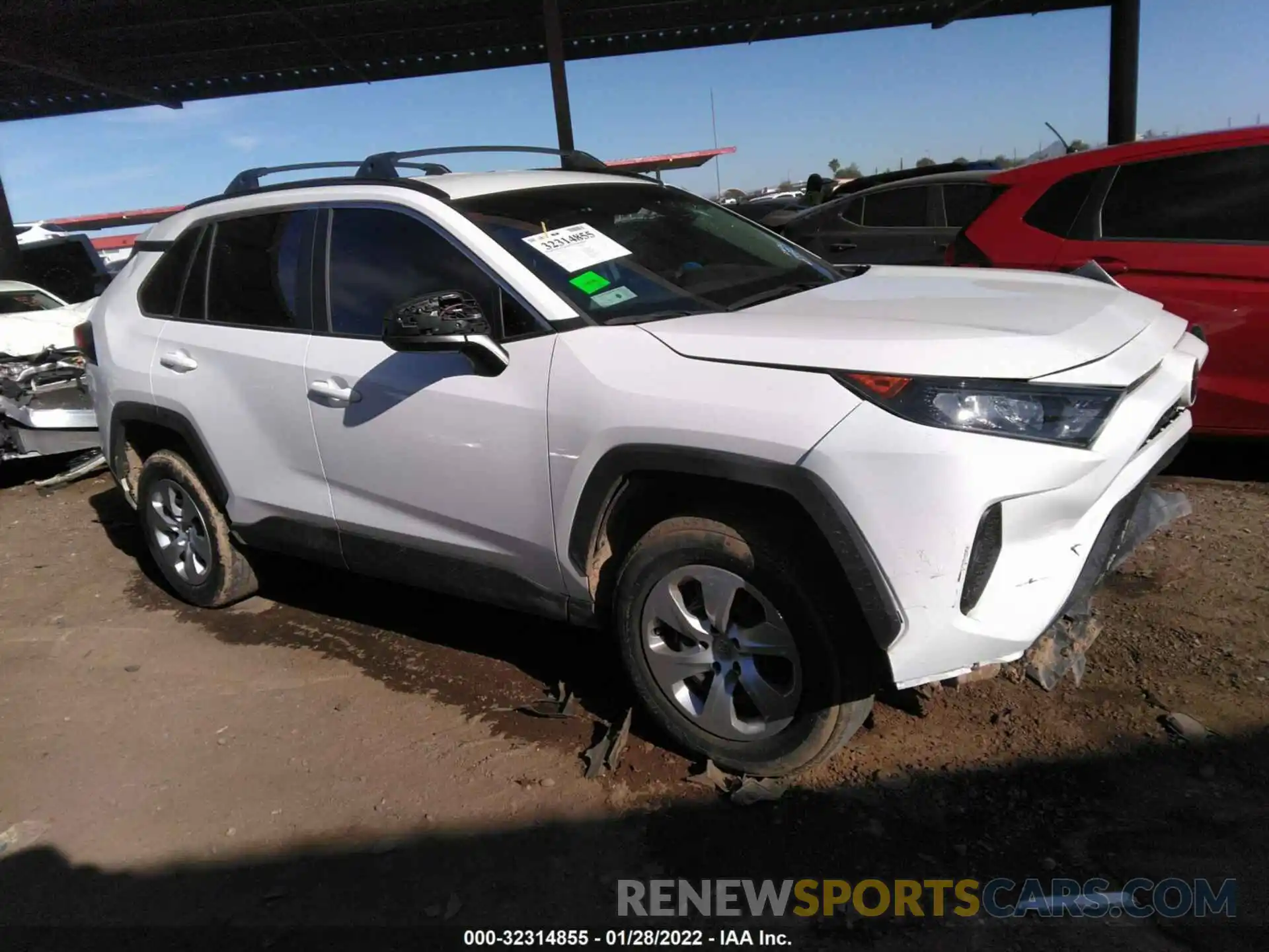 1 Photograph of a damaged car 2T3H1RFVXKC020022 TOYOTA RAV4 2019