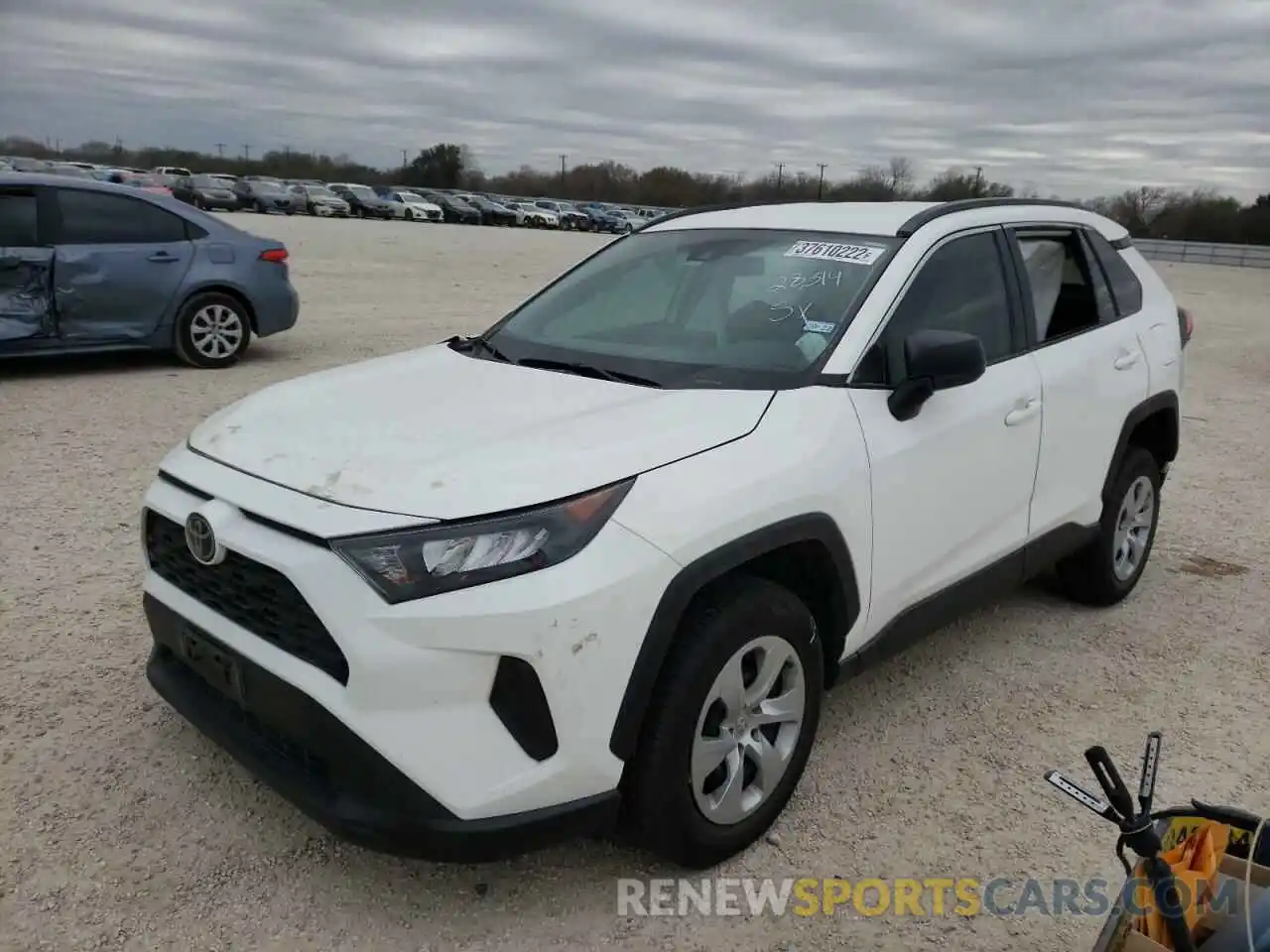 2 Photograph of a damaged car 2T3H1RFVXKC023096 TOYOTA RAV4 2019