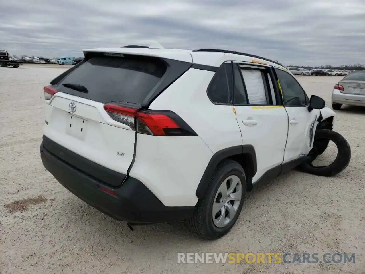 4 Photograph of a damaged car 2T3H1RFVXKC023096 TOYOTA RAV4 2019