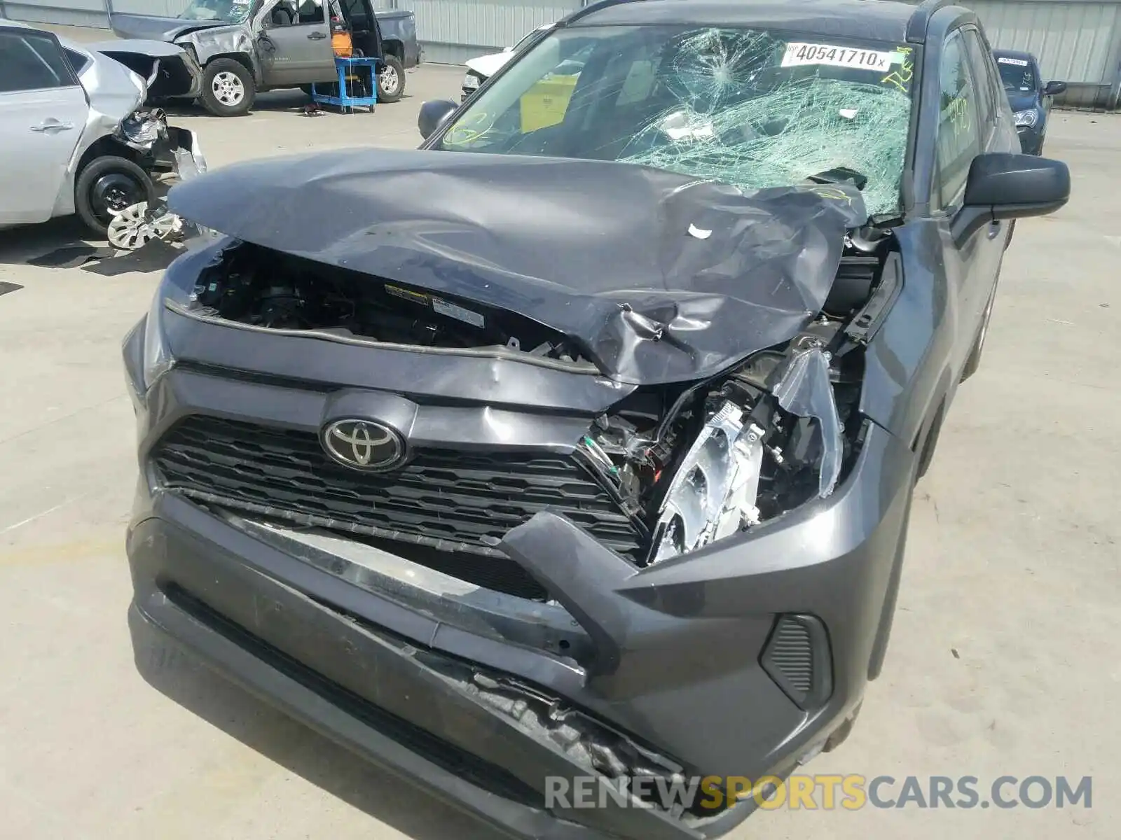 9 Фотография поврежденного автомобиля 2T3H1RFVXKW003641 TOYOTA RAV4 2019
