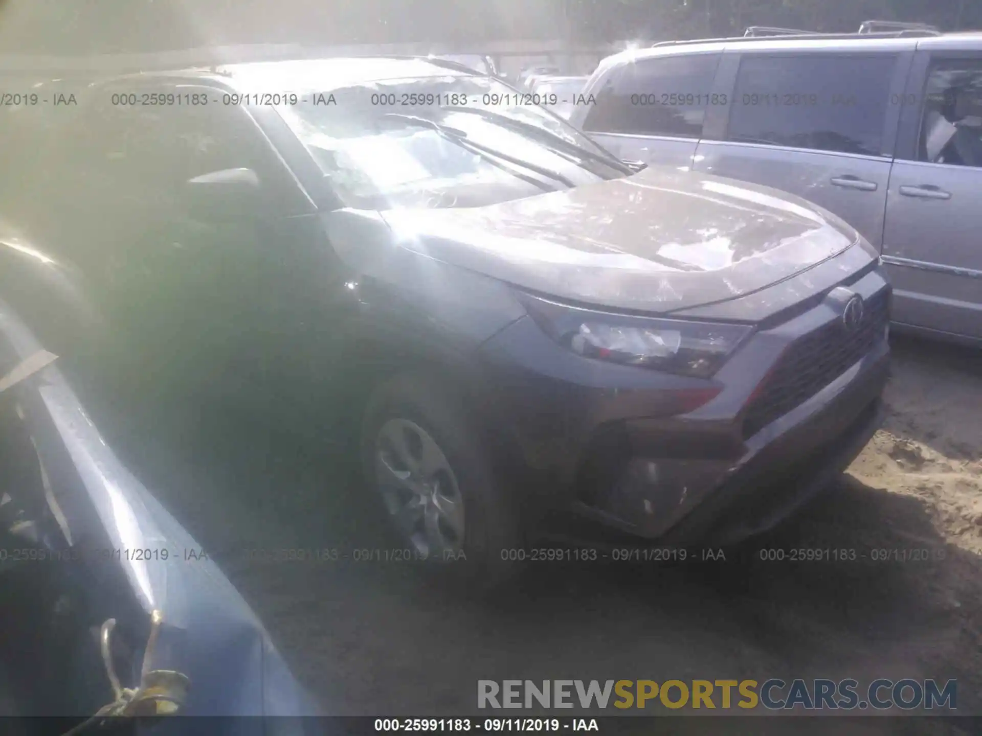 1 Photograph of a damaged car 2T3H1RFVXKW005017 TOYOTA RAV4 2019