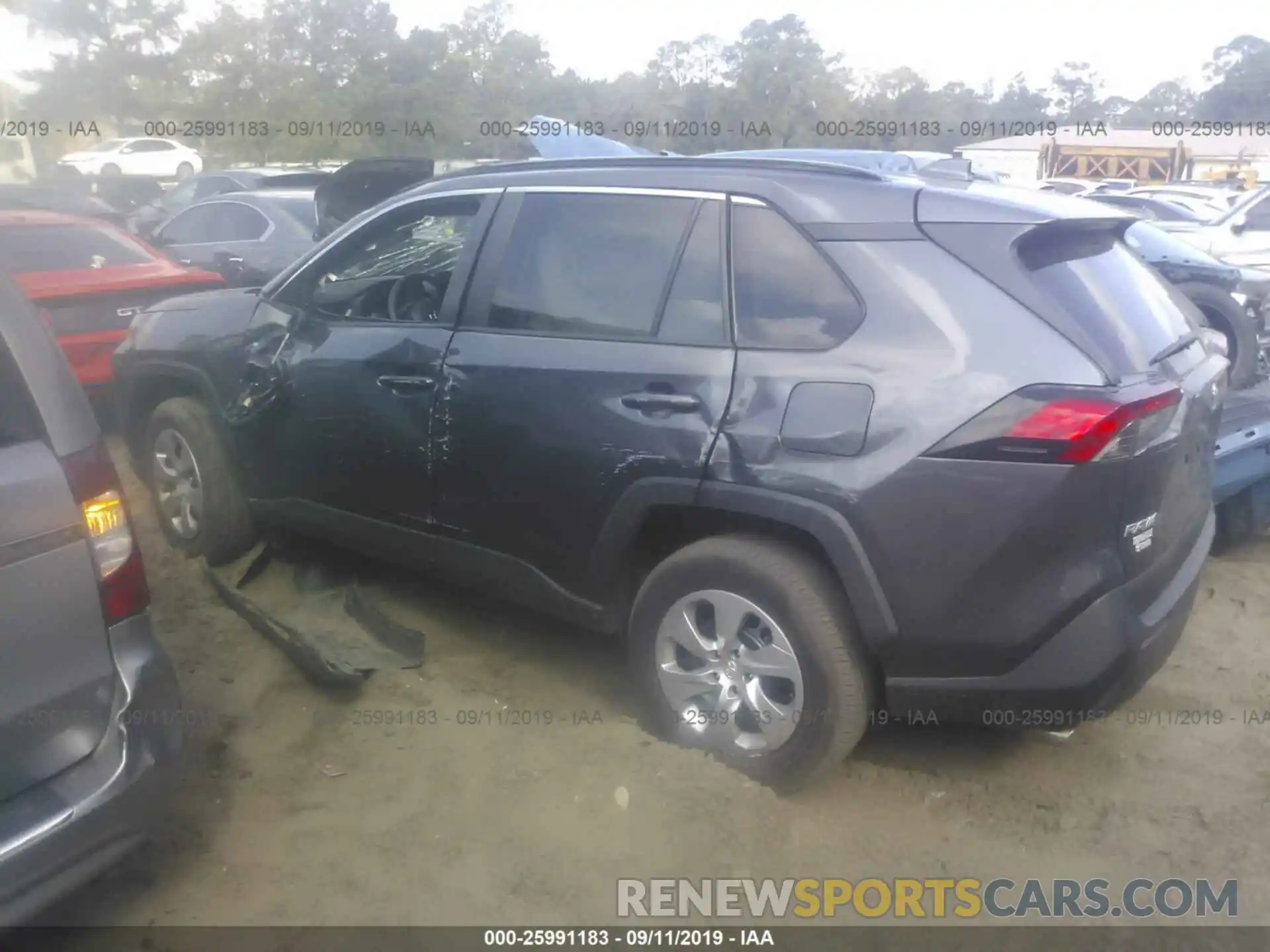 3 Photograph of a damaged car 2T3H1RFVXKW005017 TOYOTA RAV4 2019