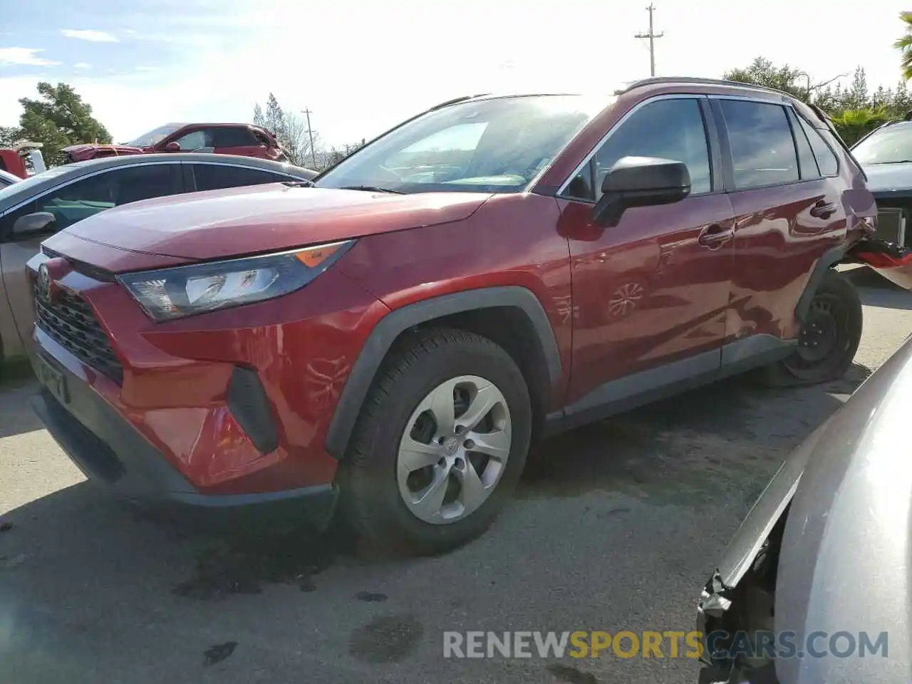 1 Photograph of a damaged car 2T3H1RFVXKW008970 TOYOTA RAV4 2019