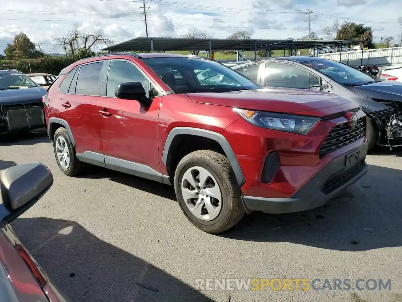 4 Photograph of a damaged car 2T3H1RFVXKW008970 TOYOTA RAV4 2019