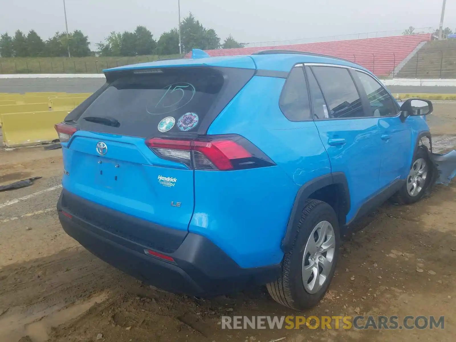 4 Photograph of a damaged car 2T3H1RFVXKW011447 TOYOTA RAV4 2019