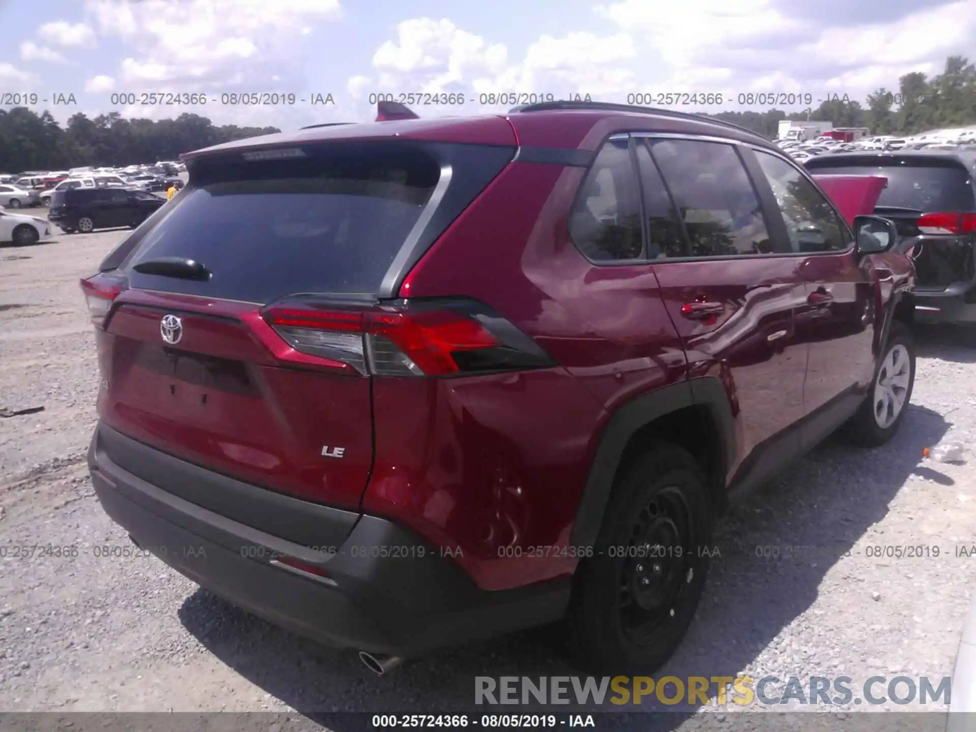 4 Photograph of a damaged car 2T3H1RFVXKW020486 TOYOTA RAV4 2019