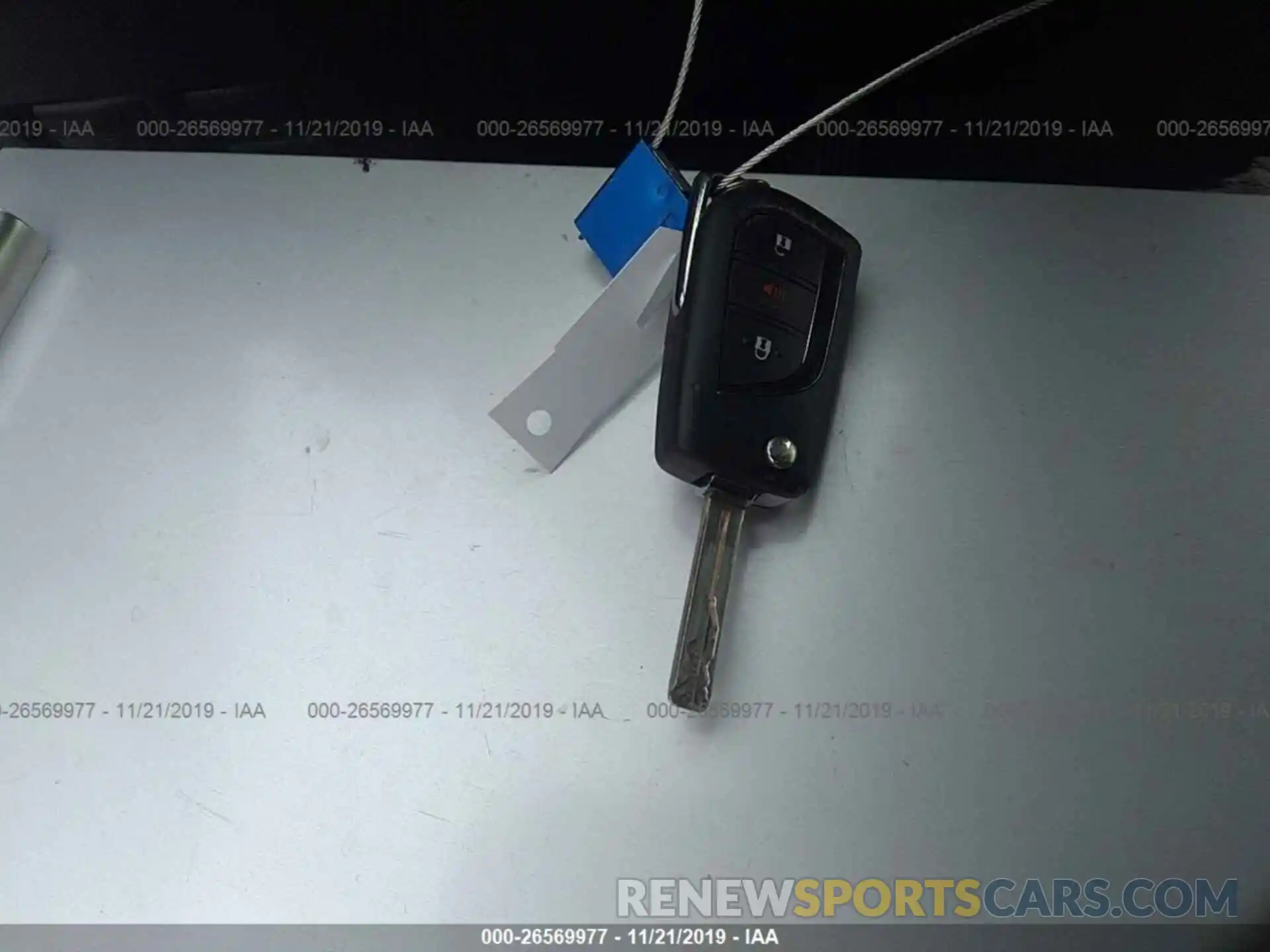 11 Photograph of a damaged car 2T3H1RFVXKW036218 TOYOTA RAV4 2019