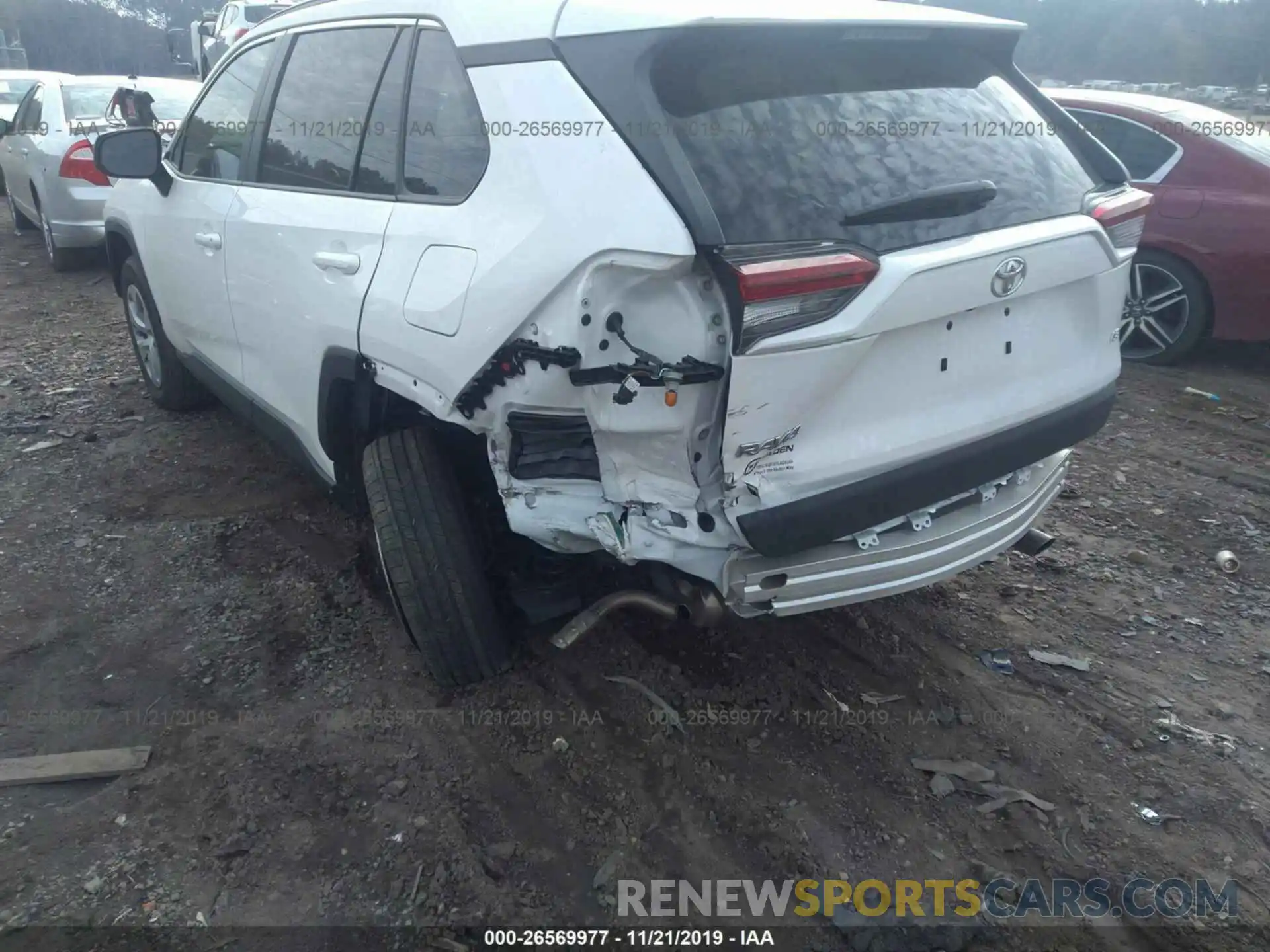 6 Photograph of a damaged car 2T3H1RFVXKW036218 TOYOTA RAV4 2019