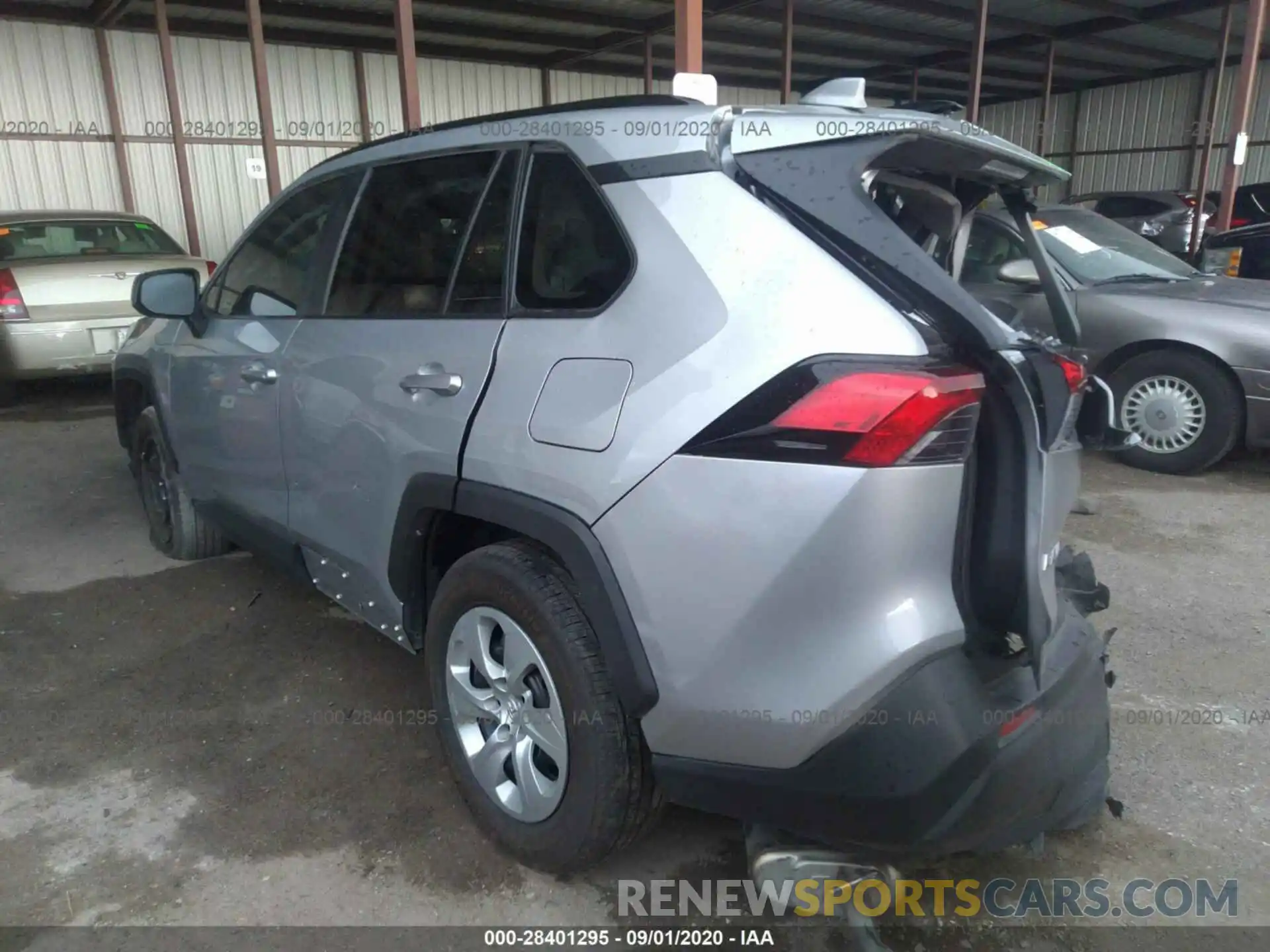 3 Фотография поврежденного автомобиля 2T3H1RFVXKW038454 TOYOTA RAV4 2019